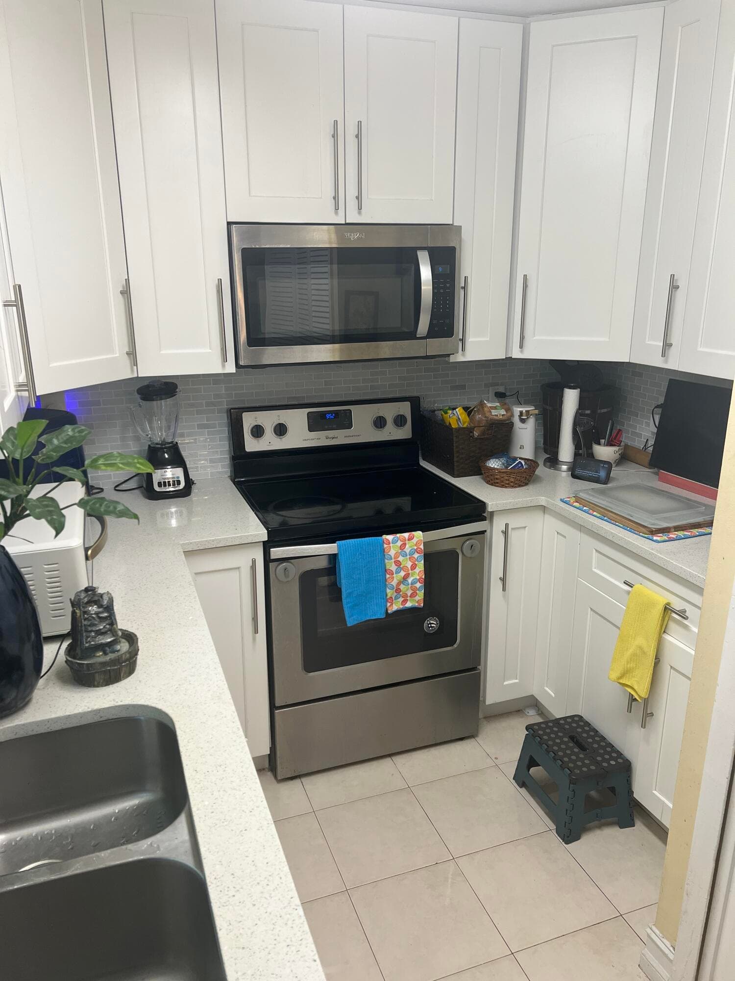 1309 W Frangipani Circle, Lantana, FL 33462 — photo 4 of 10