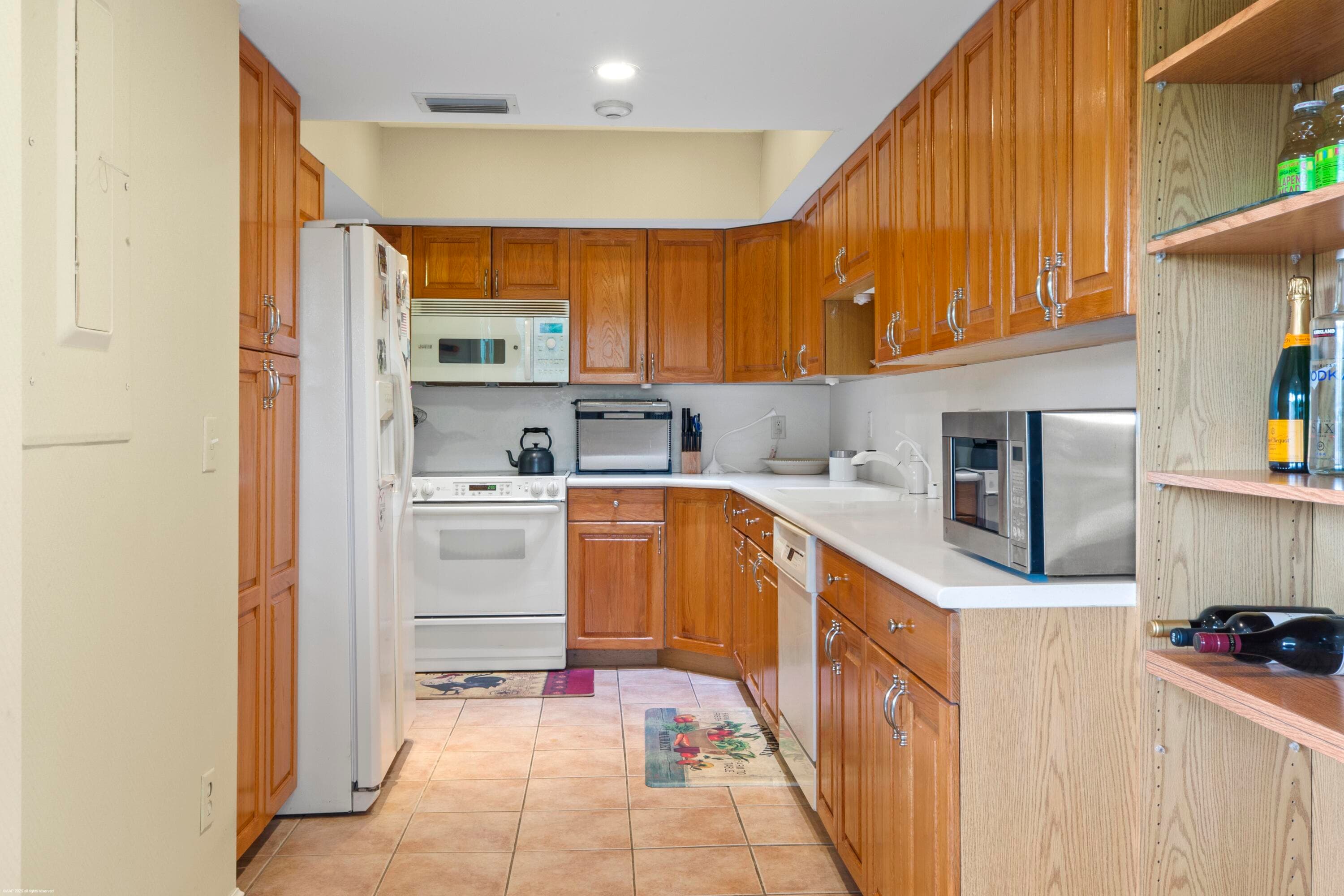 13244 Polo Club Road C206, Wellington, FL 33414 — photo 6 of 47