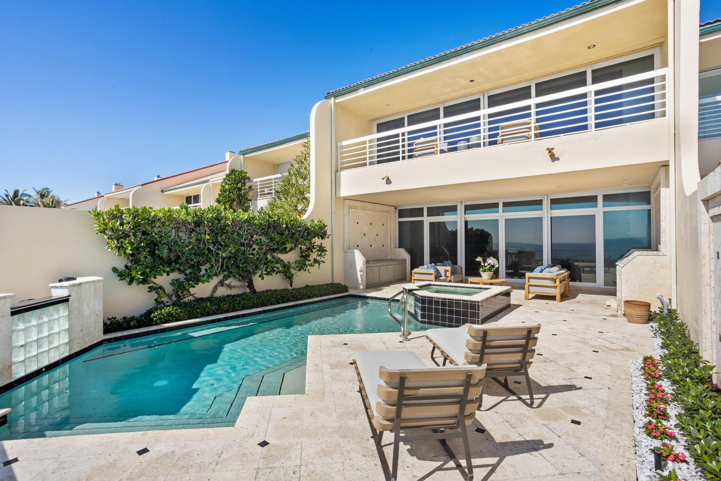 2 Sloans Curve Drive, Palm Beach, FL 33480 — photo 3 of 44