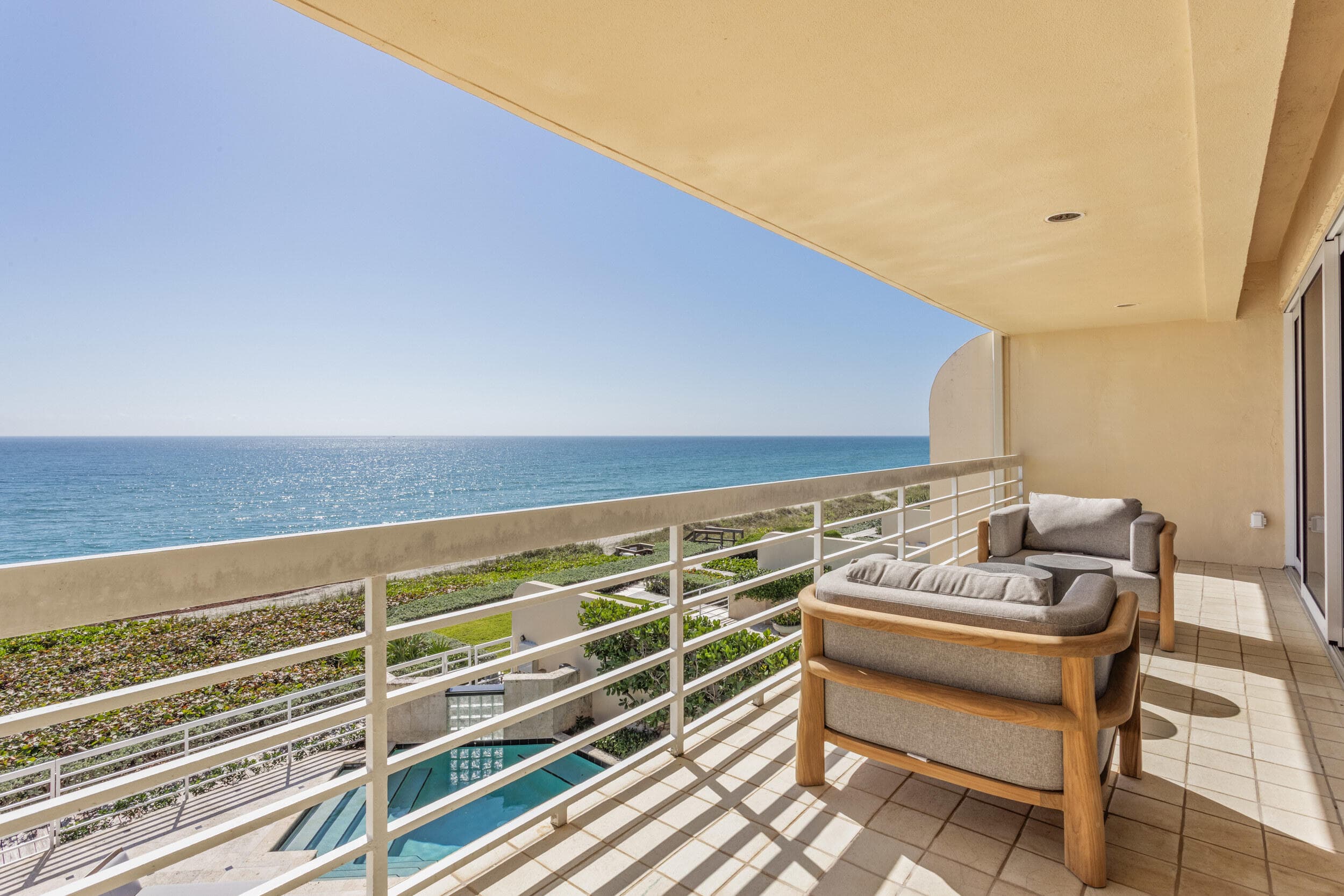 2 Sloans Curve Drive, Palm Beach, FL 33480 — photo 22 of 44