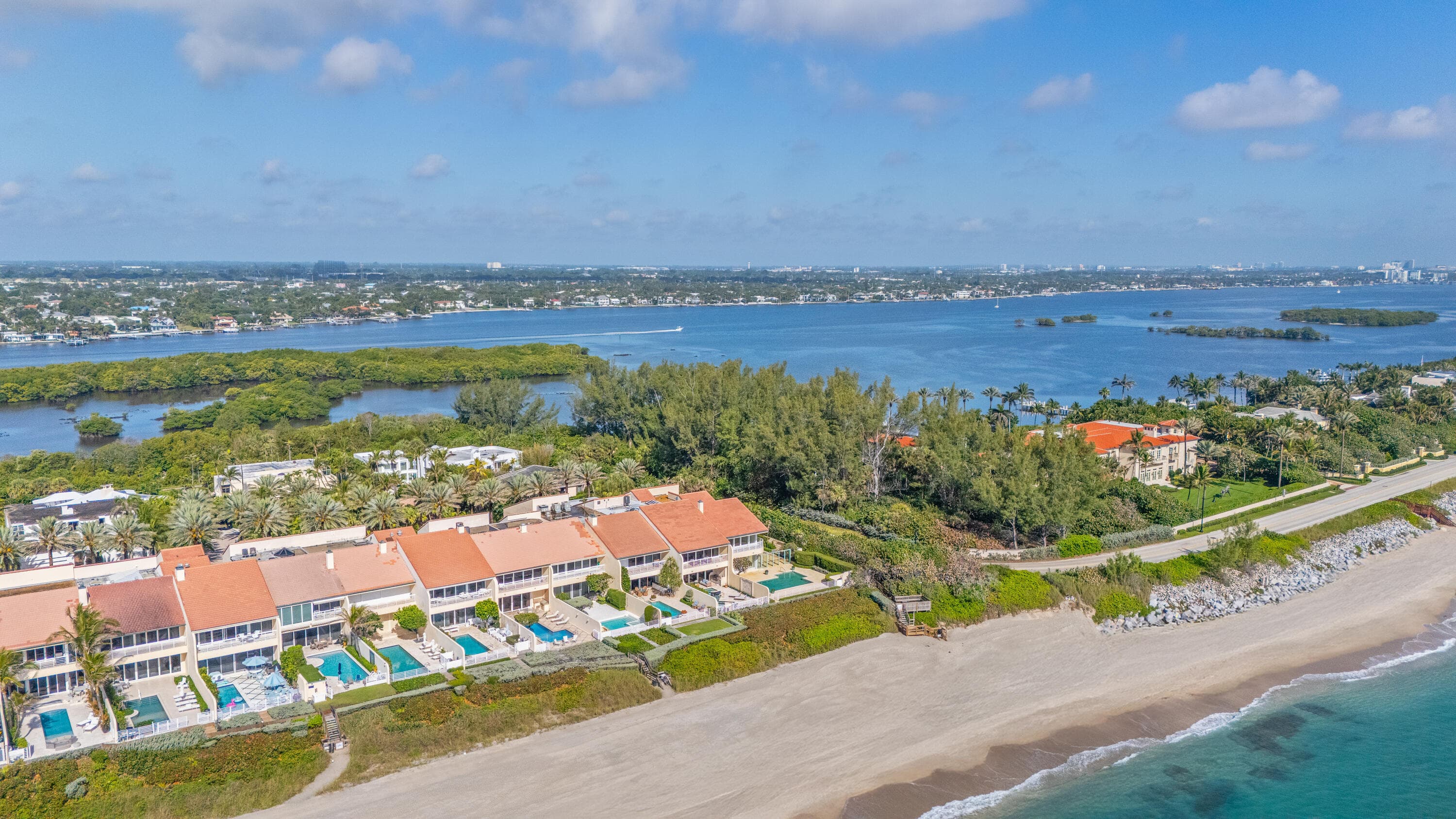 2 Sloans Curve Drive, Palm Beach, FL 33480 — photo 40 of 44