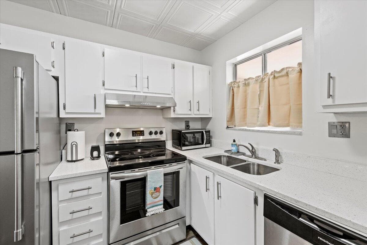 300 Waterway Drive S 308, Lantana, FL 33462 — photo 22 of 32