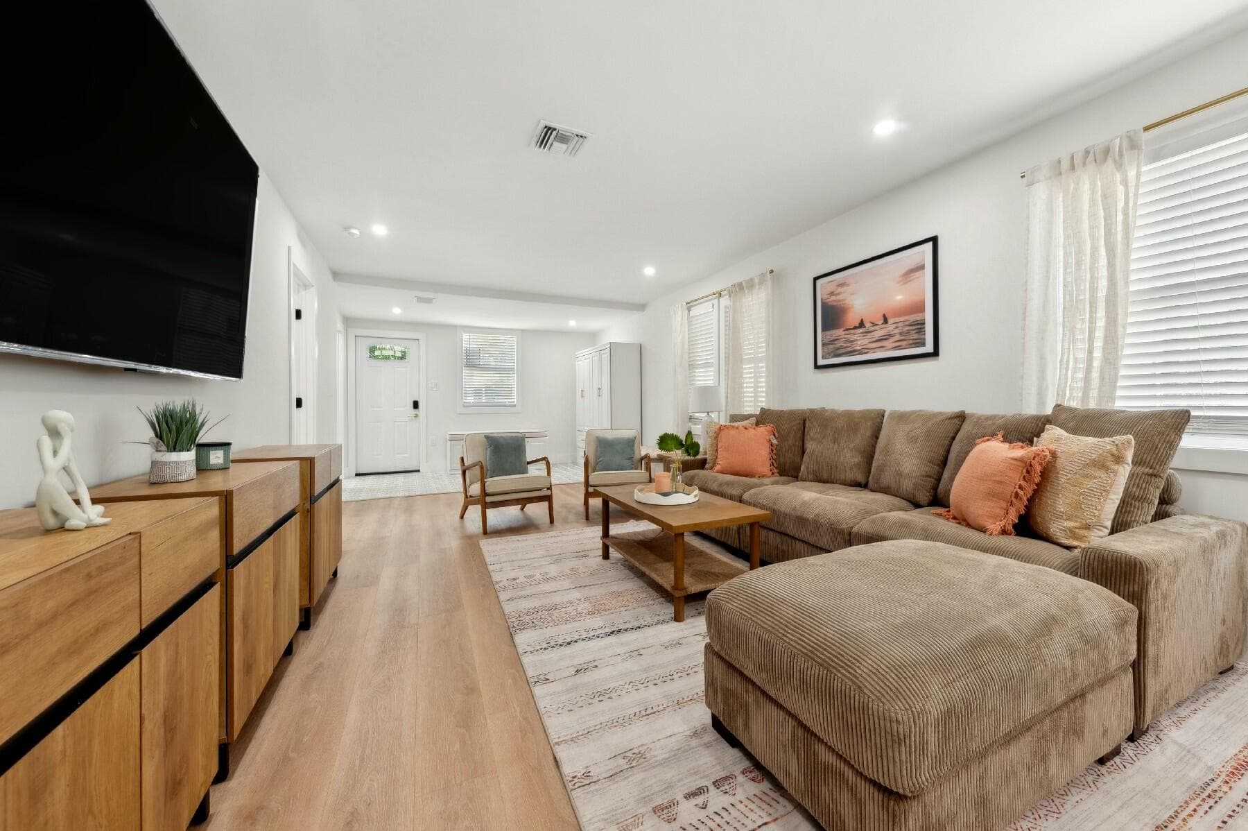 125 NW 3rd Avenue, Delray Beach, FL 33444 — photo 4 of 32