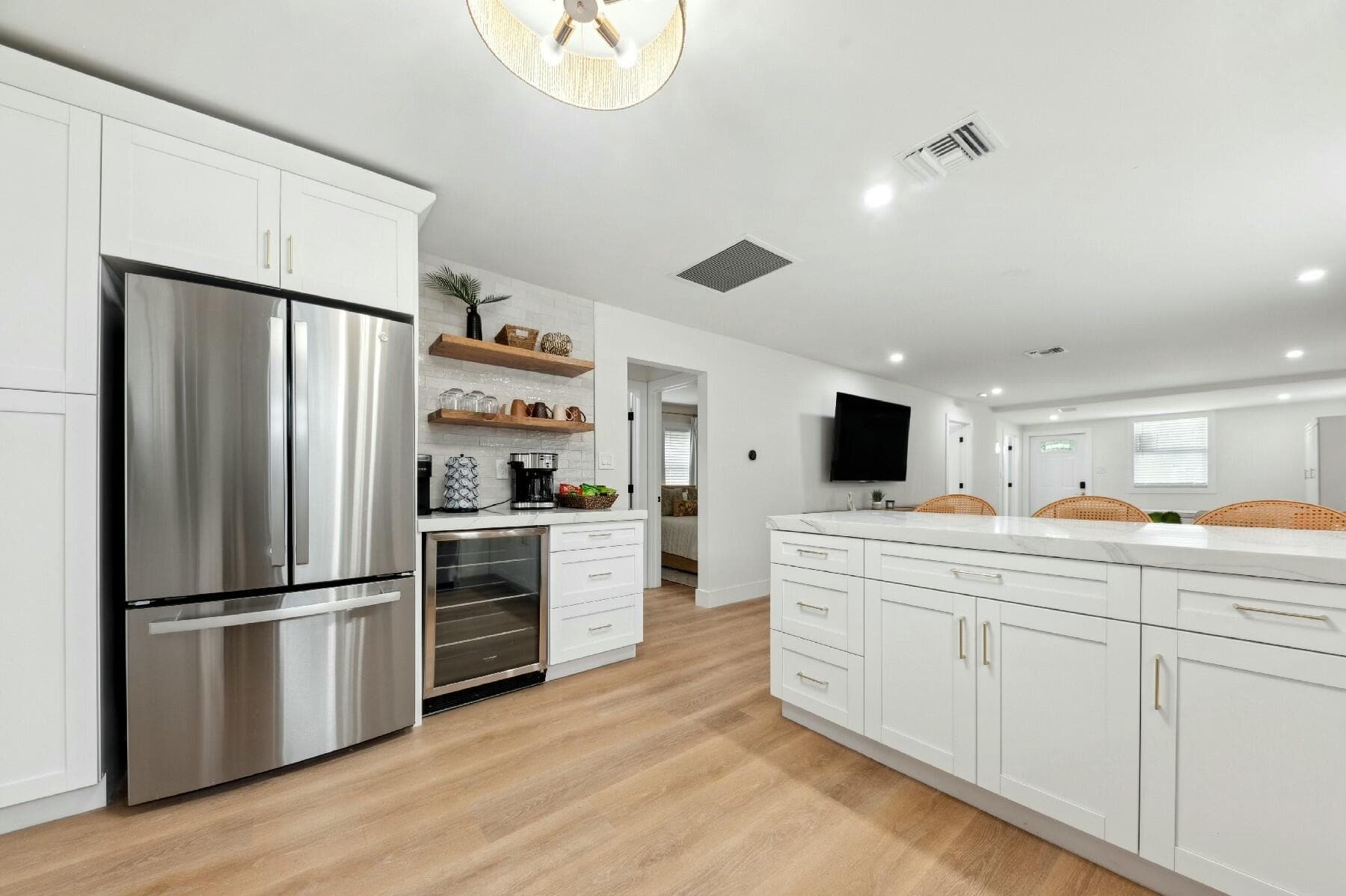 125 NW 3rd Avenue, Delray Beach, FL 33444 — photo 7 of 32