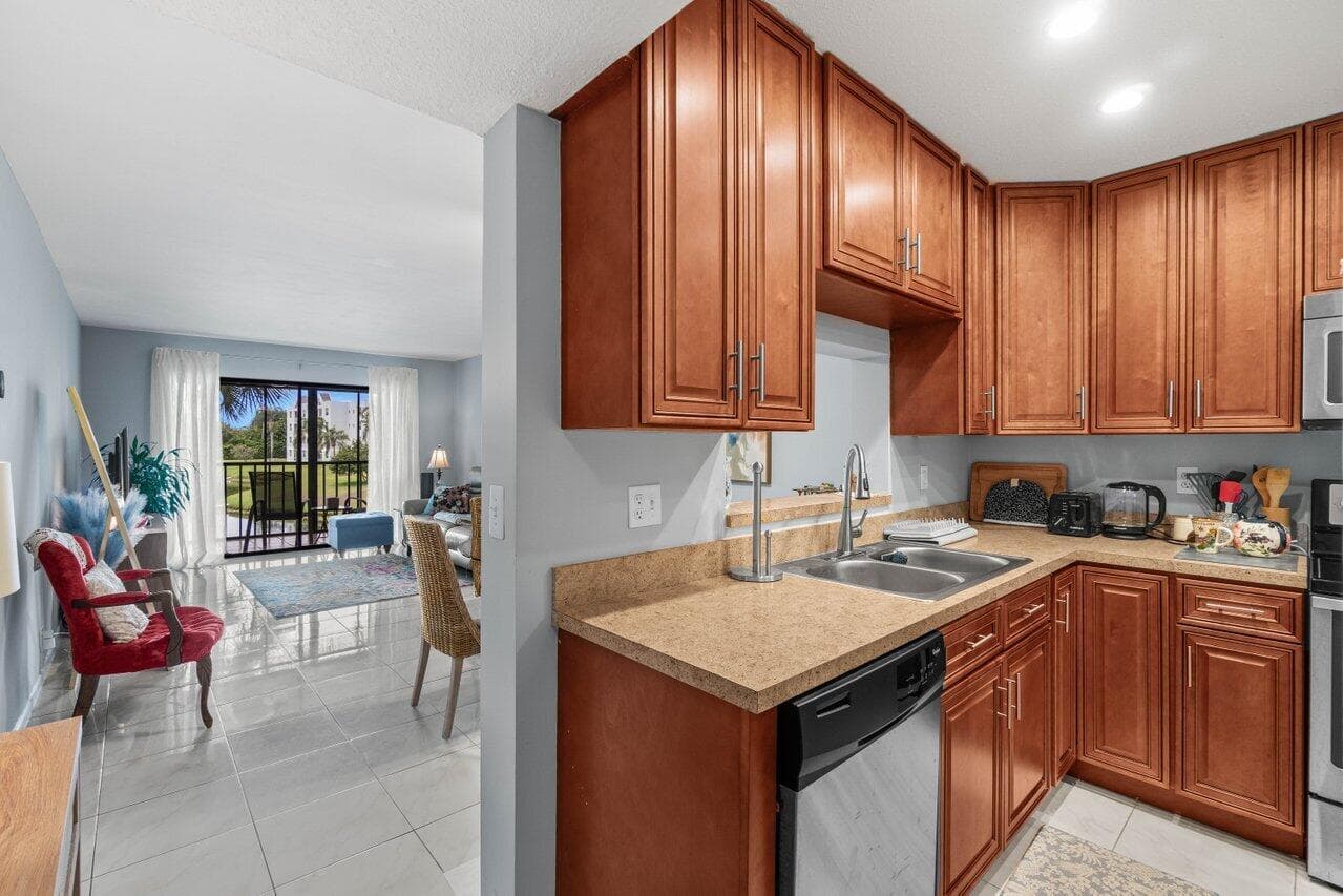 5884 Morningstar Circle 205, Delray Beach, FL 33484 — photo 12 of 34