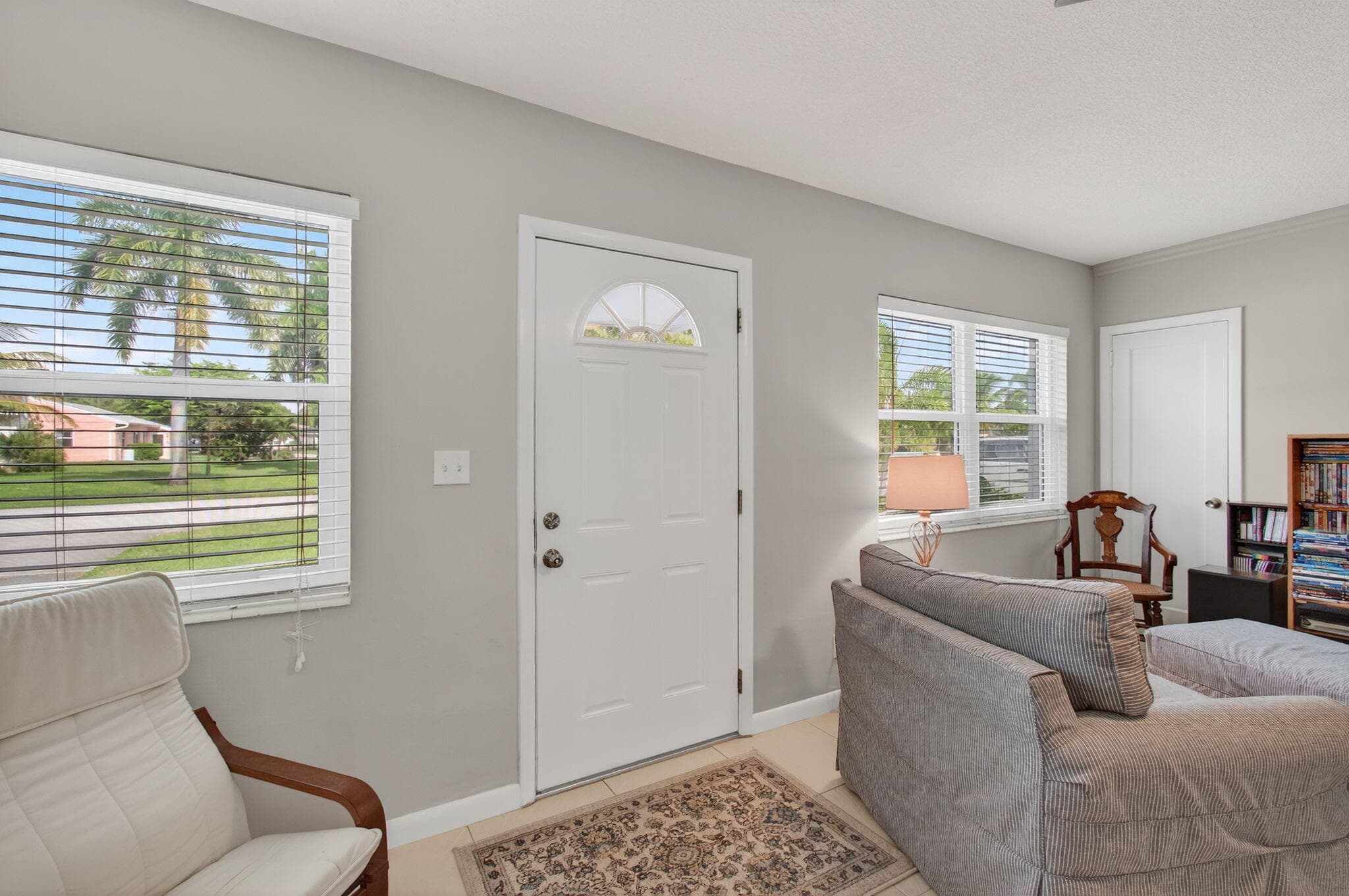 254 NE 22nd Street, Delray Beach, FL 33444 — photo 5 of 41