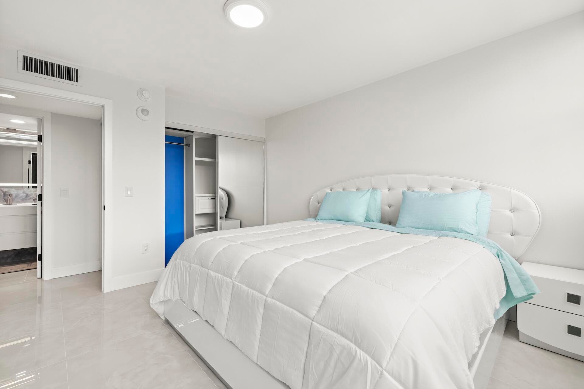 5600 N Flagler Drive 207, West Palm Beach, FL 33407 — photo 14 of 26