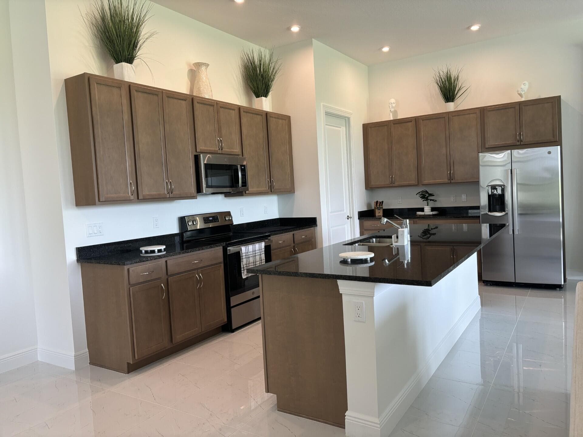 10231 SW Latium Way, Port St. Lucie, FL 34987 — photo 15 of 41