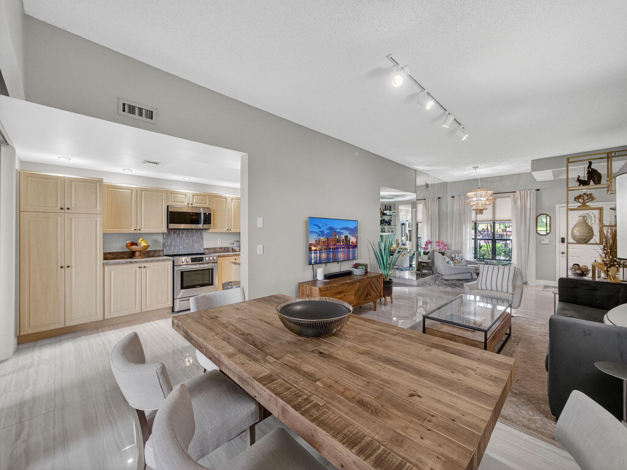 7472 La Paz Boulevard 109, Boca Raton, FL 33433 — photo 8 of 29