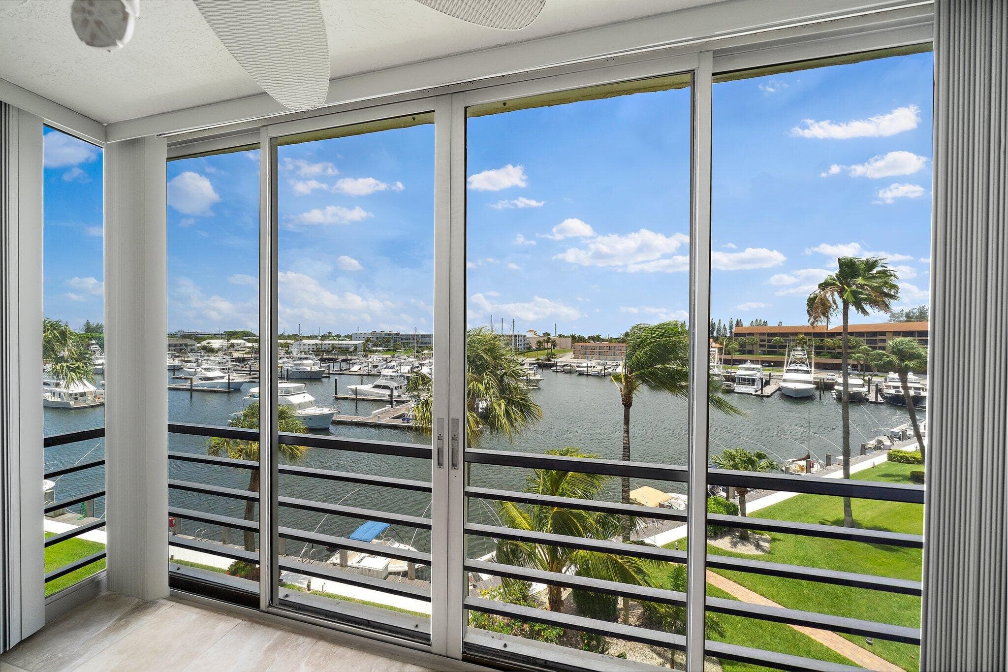 29 Yacht Club Drive 407, North Palm Beach, FL 33408 — photo 2 of 55