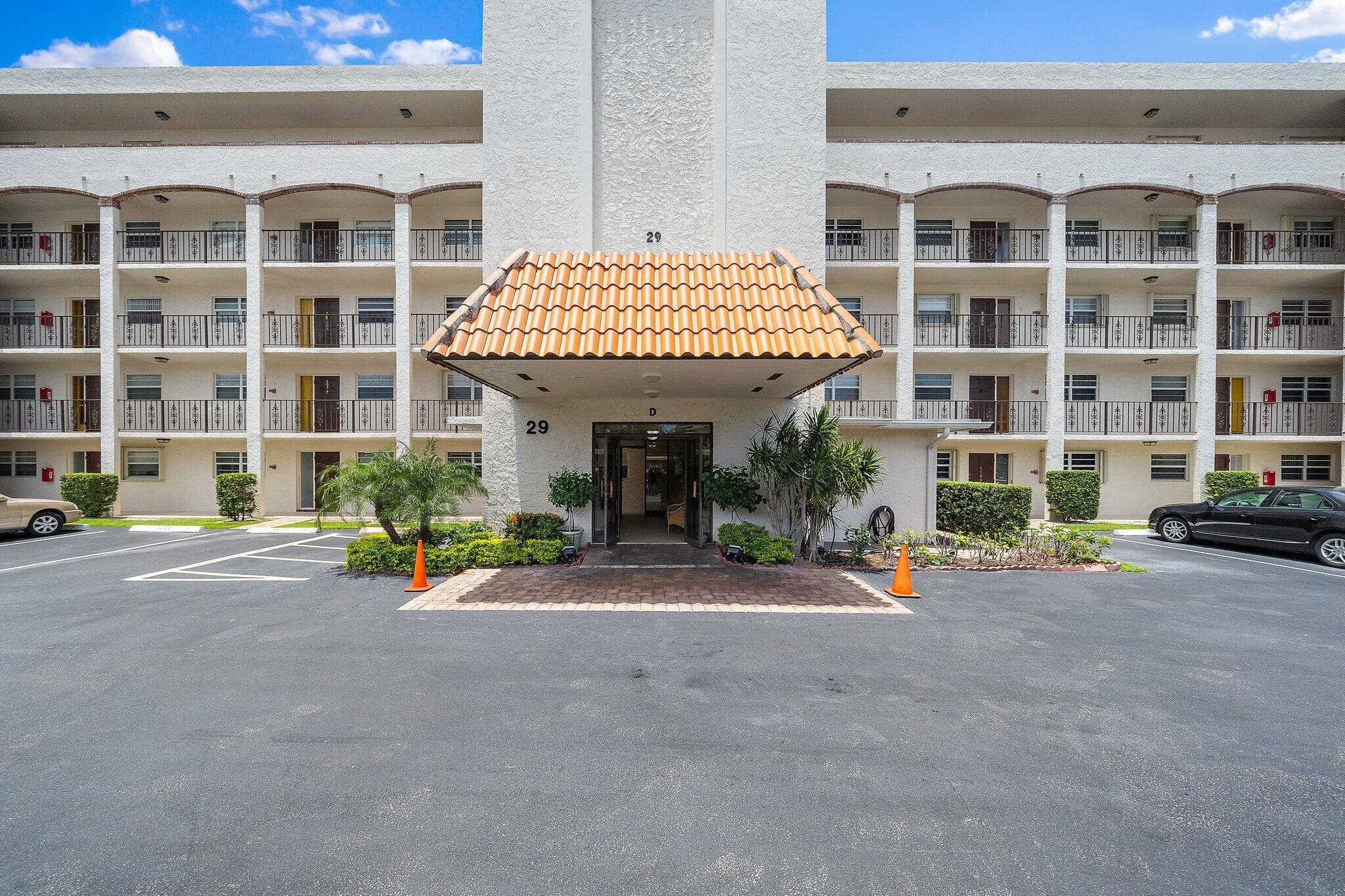 29 Yacht Club Drive 407, North Palm Beach, FL 33408 — photo 4 of 55