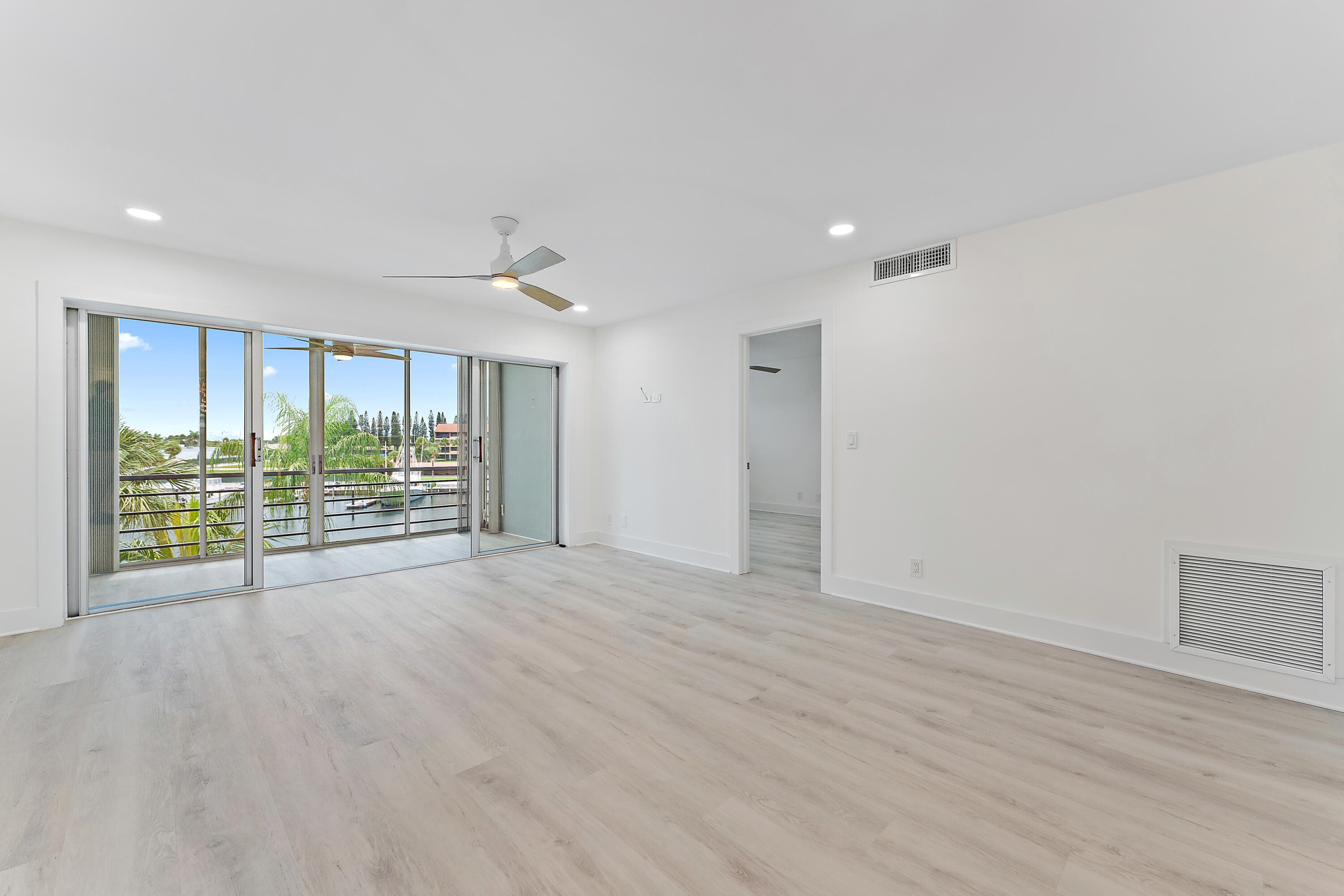 29 Yacht Club Drive 407, North Palm Beach, FL 33408 — photo 17 of 55