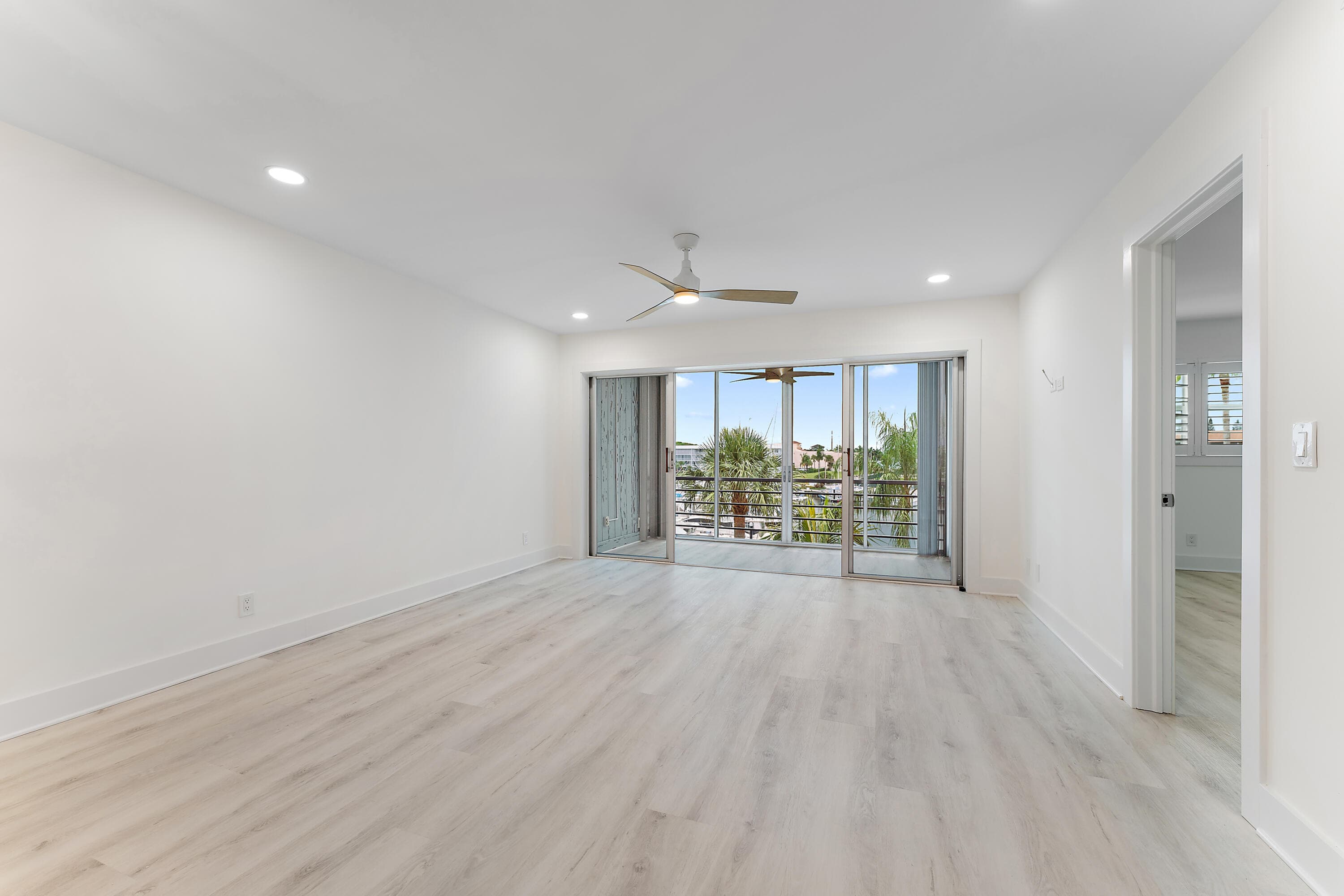 29 Yacht Club Drive 407, North Palm Beach, FL 33408 — photo 18 of 55