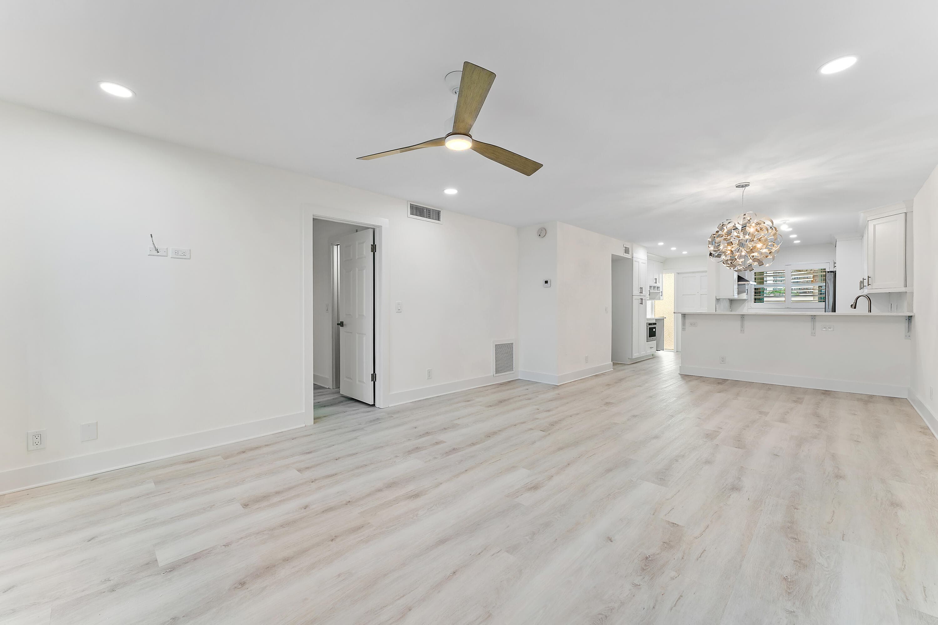 29 Yacht Club Drive 407, North Palm Beach, FL 33408 — photo 19 of 55