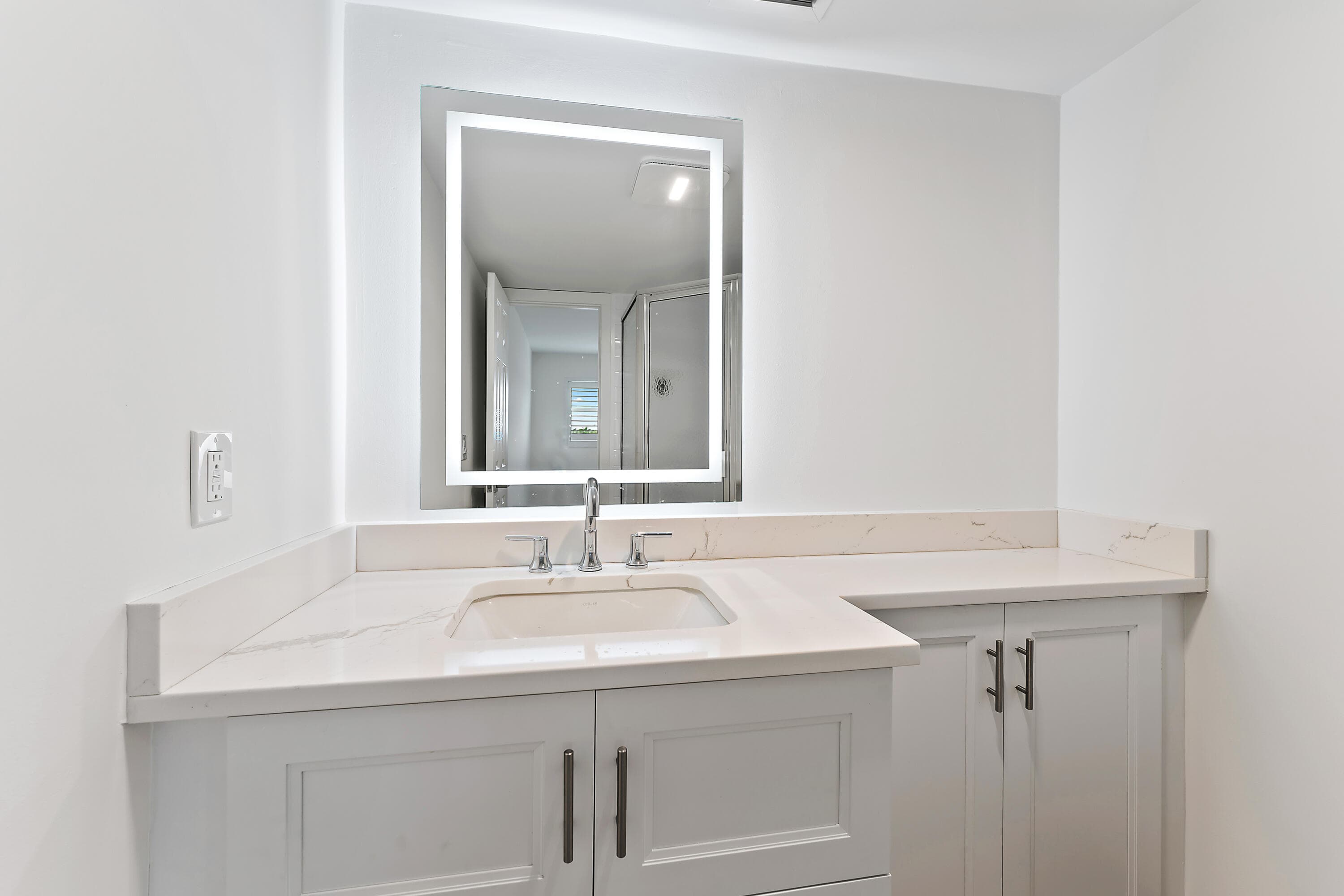 29 Yacht Club Drive 407, North Palm Beach, FL 33408 — photo 25 of 55