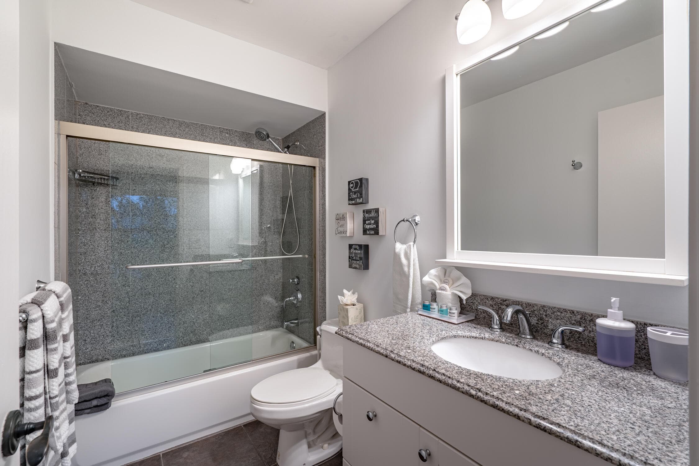 206 Club Drive, Palm Beach Gardens, FL 33418 — photo 15 of 29