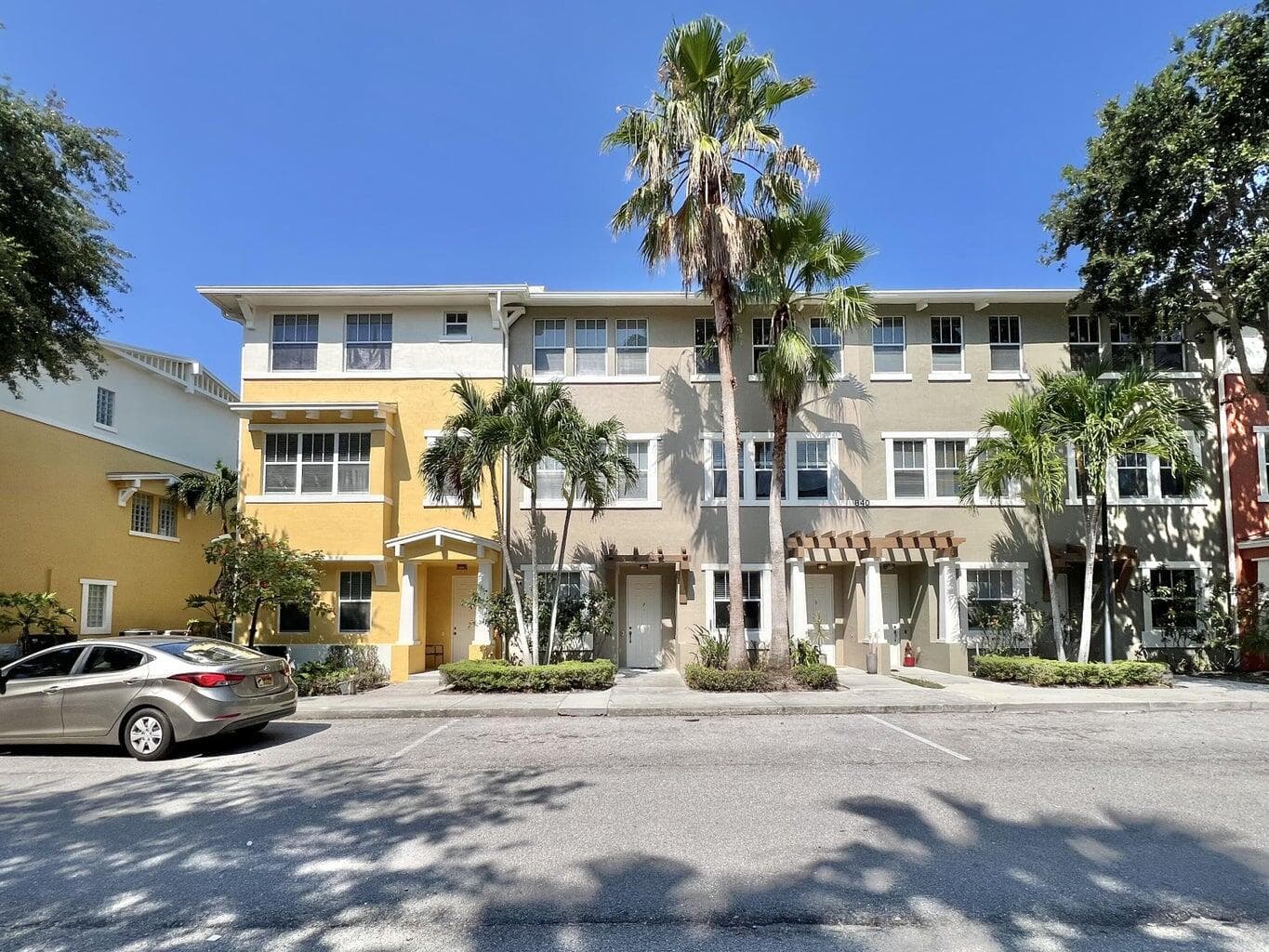 840 Marina Del Ray Lane 2, West Palm Beach, FL 33401 — photo 1 of 42