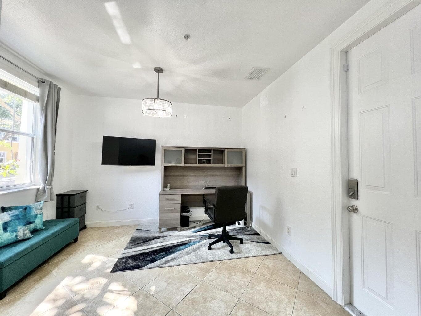 840 Marina Del Ray Lane 2, West Palm Beach, FL 33401 — photo 5 of 42