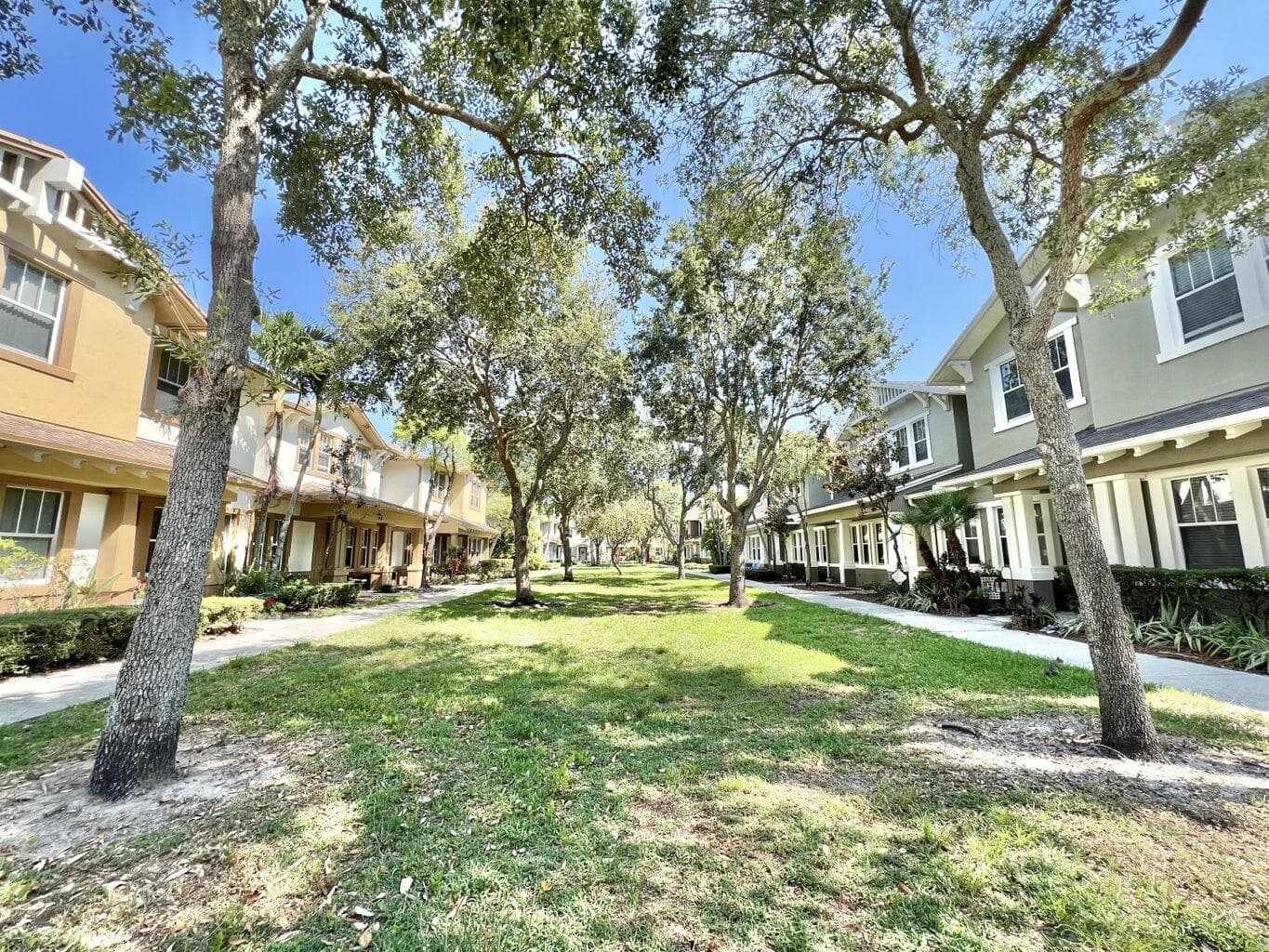 840 Marina Del Ray Lane 2, West Palm Beach, FL 33401 — photo 29 of 42