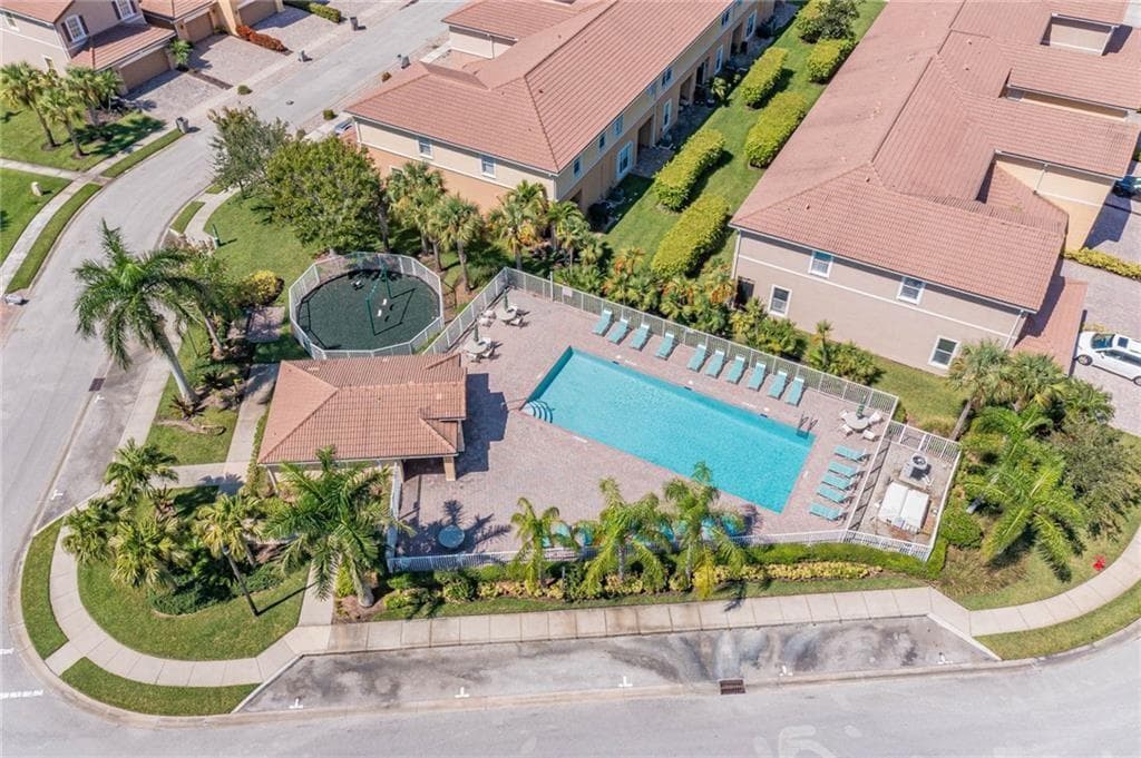 259 Provence Place, Vero Beach, FL 32960 — photo 2 of 31