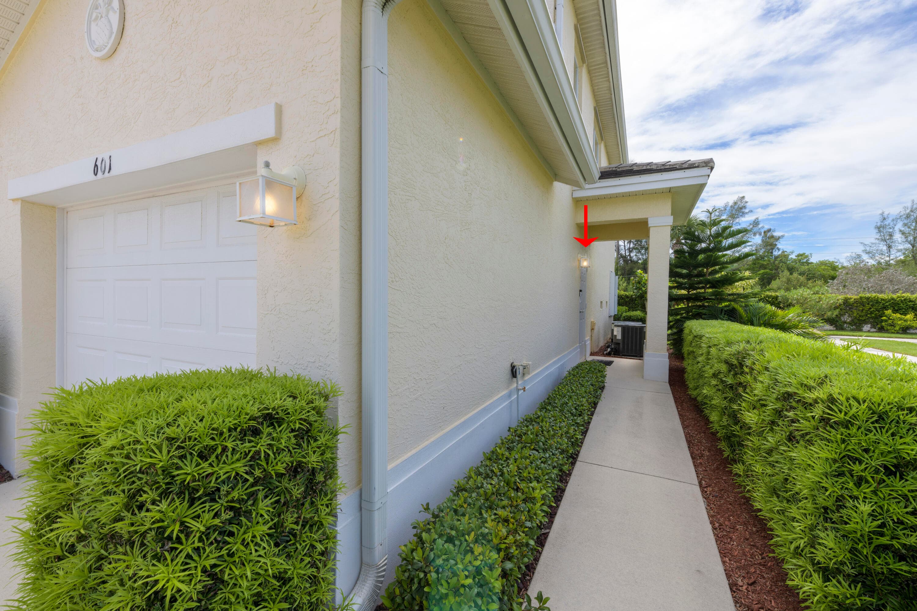 601 Southstar Drive, Fort Pierce, FL 34949 — photo 5 of 49