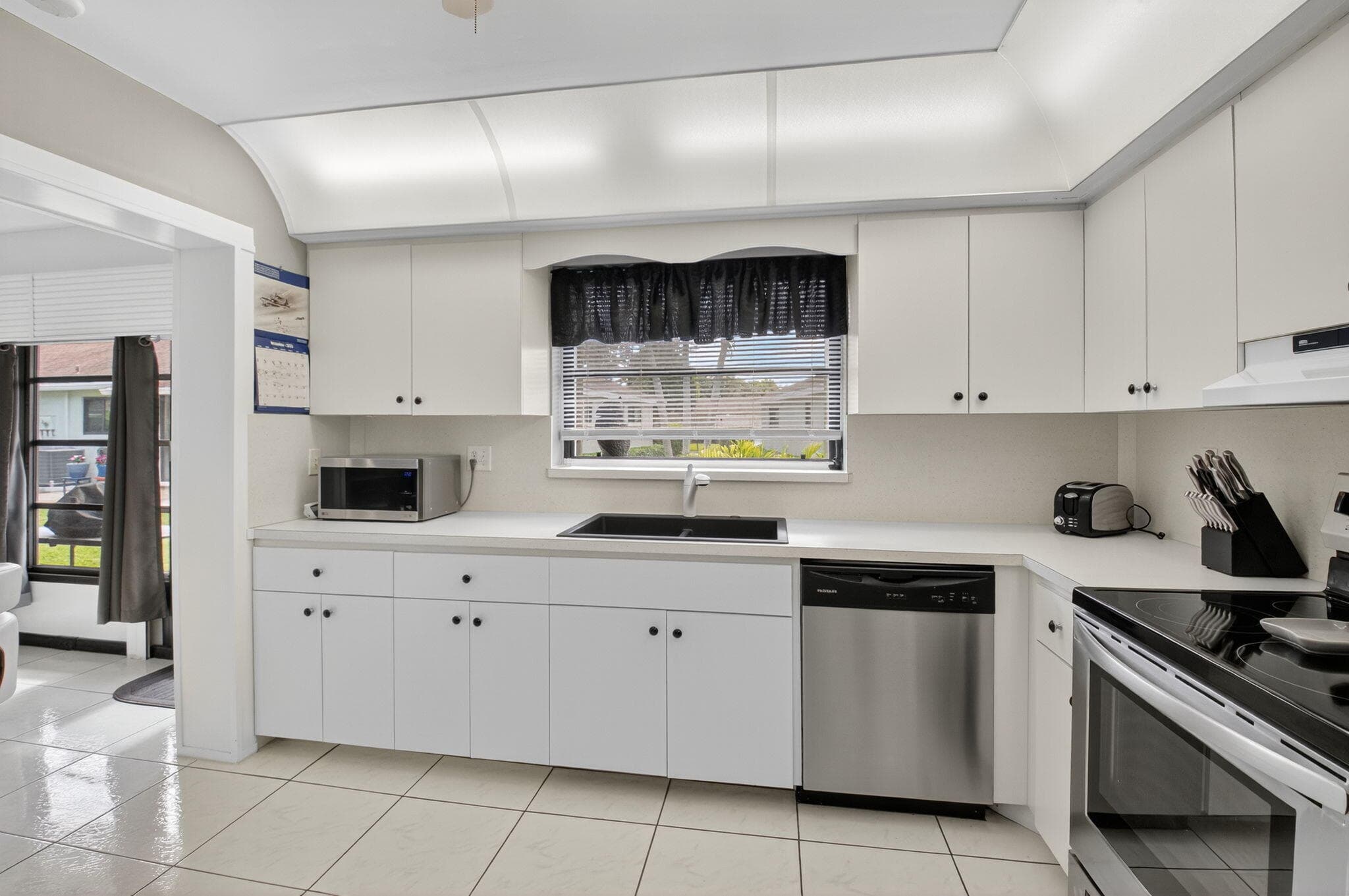 9800 Tabebuia Tree Drive A, Boynton Beach, FL 33436 — photo 23 of 63