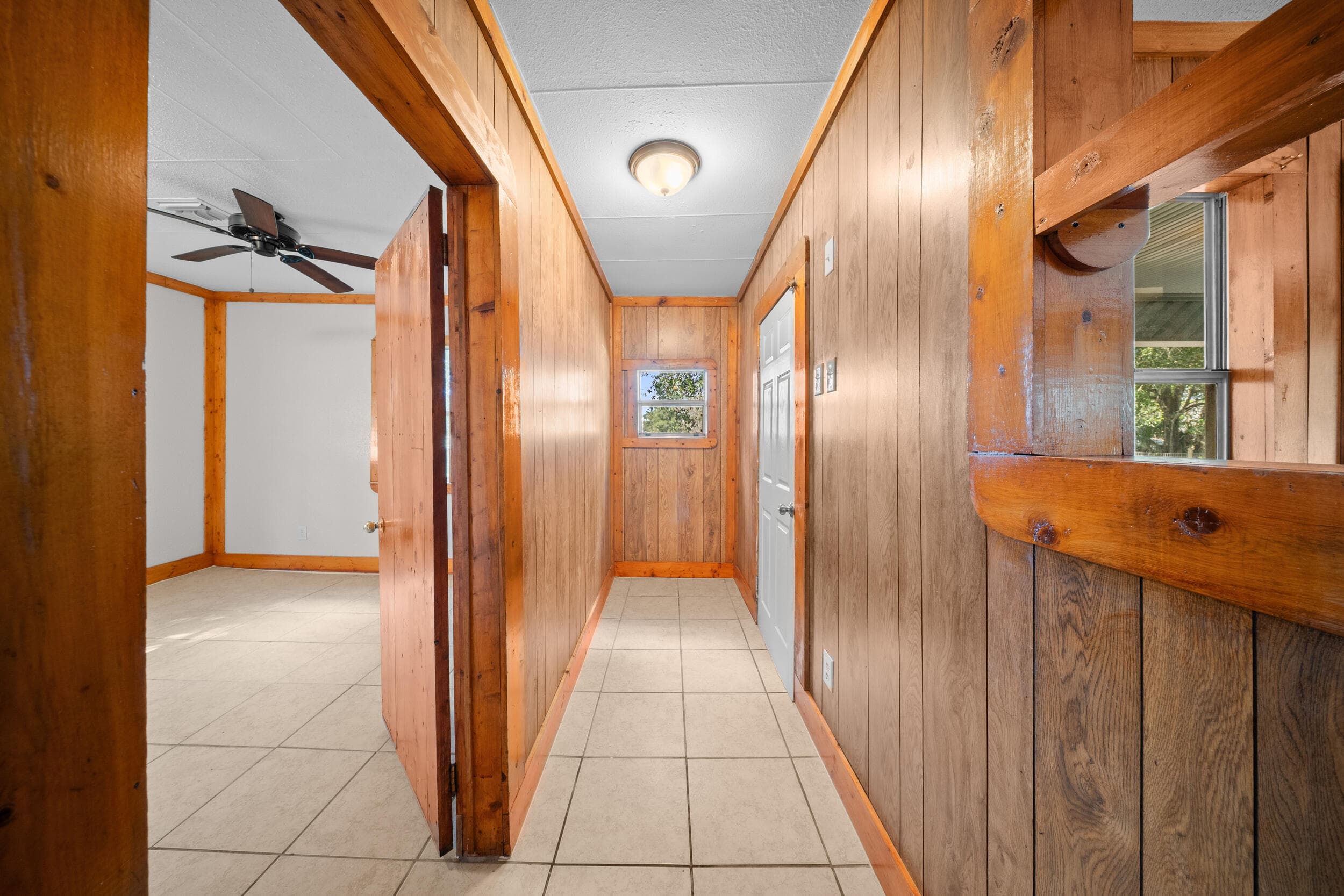 250 NW 98th Street, Okeechobee, FL 34972 — photo 5 of 39