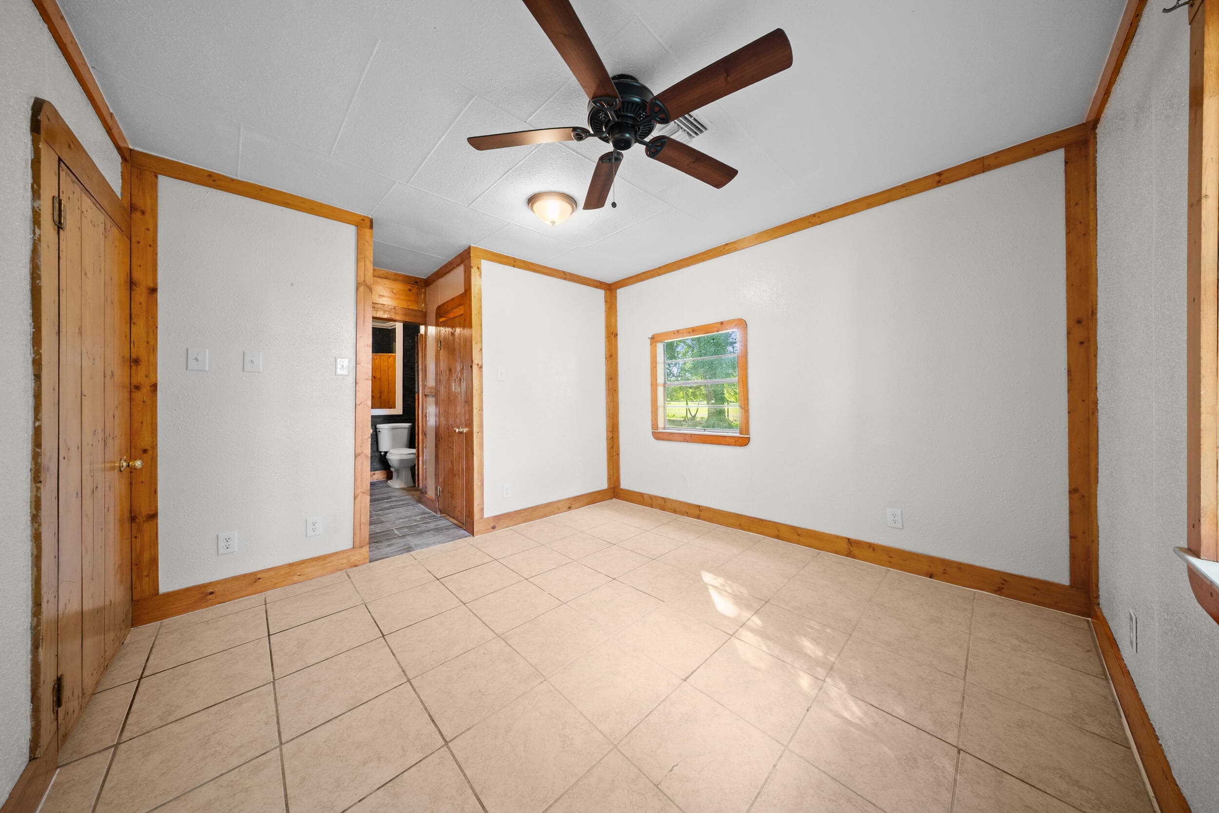 250 NW 98th Street, Okeechobee, FL 34972 — photo 6 of 39