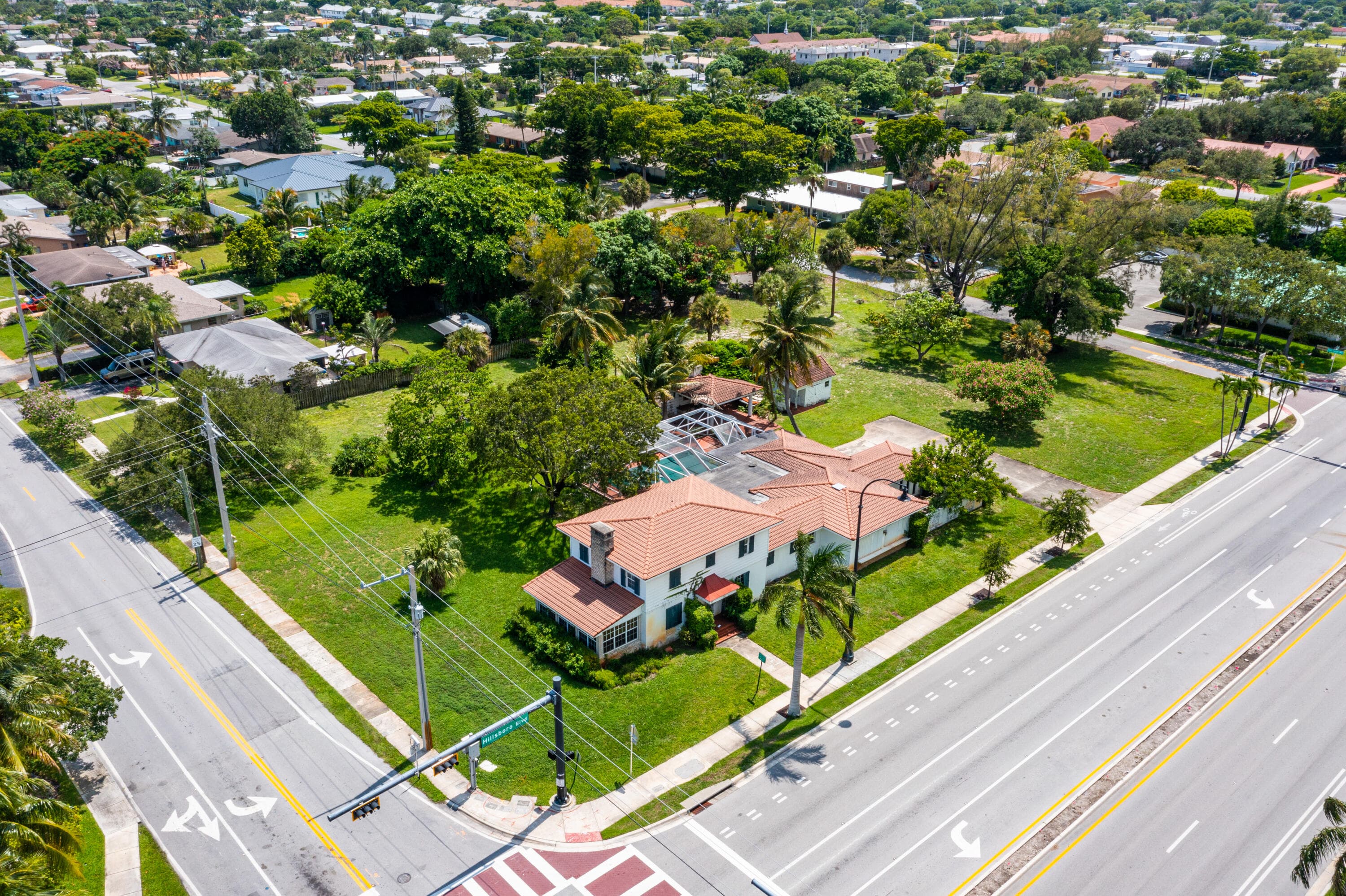 556 E Hillsboro Boulevard, Deerfield Beach, FL 33441 — photo 2 of 11