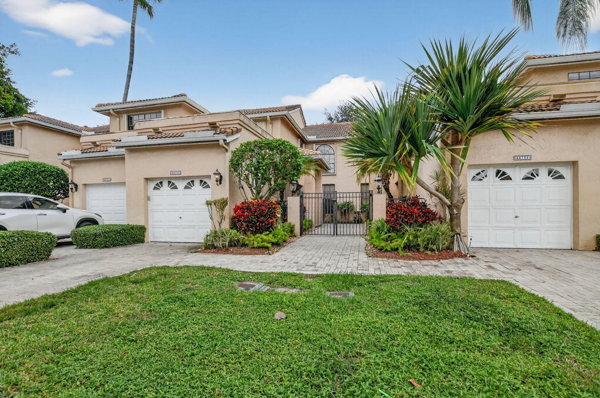 6675 Montego Bay Boulevard D, Boca Raton, FL 33433 — photo 2 of 57