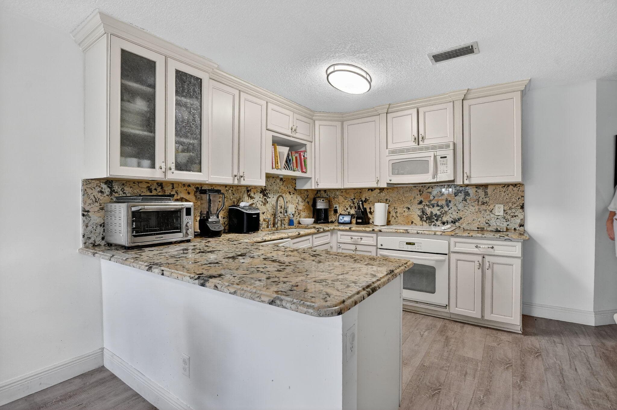 6675 Montego Bay Boulevard D, Boca Raton, FL 33433 — photo 9 of 57