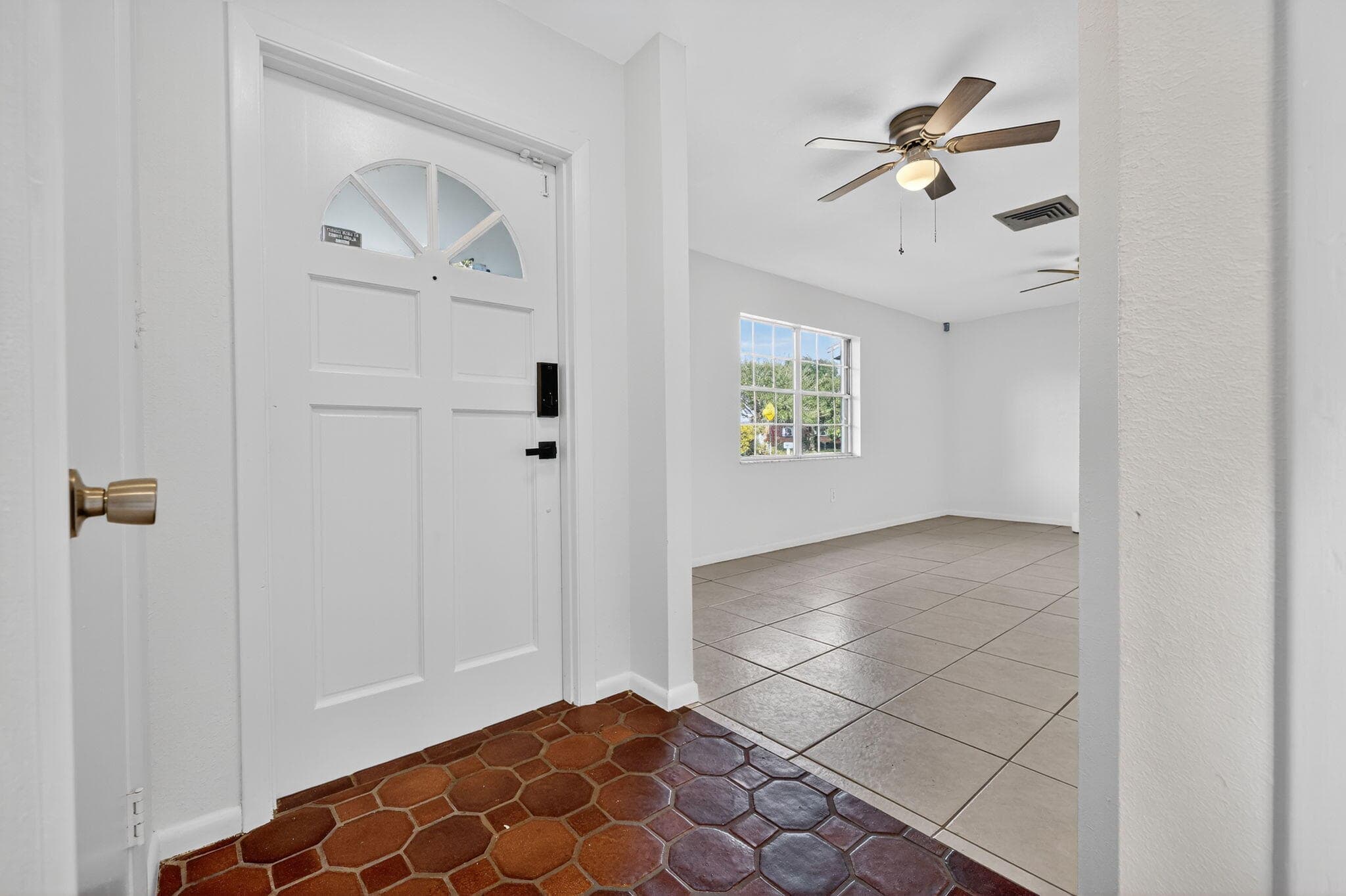 1125 Coral Street, Fort Pierce, FL 34982 — photo 3 of 37