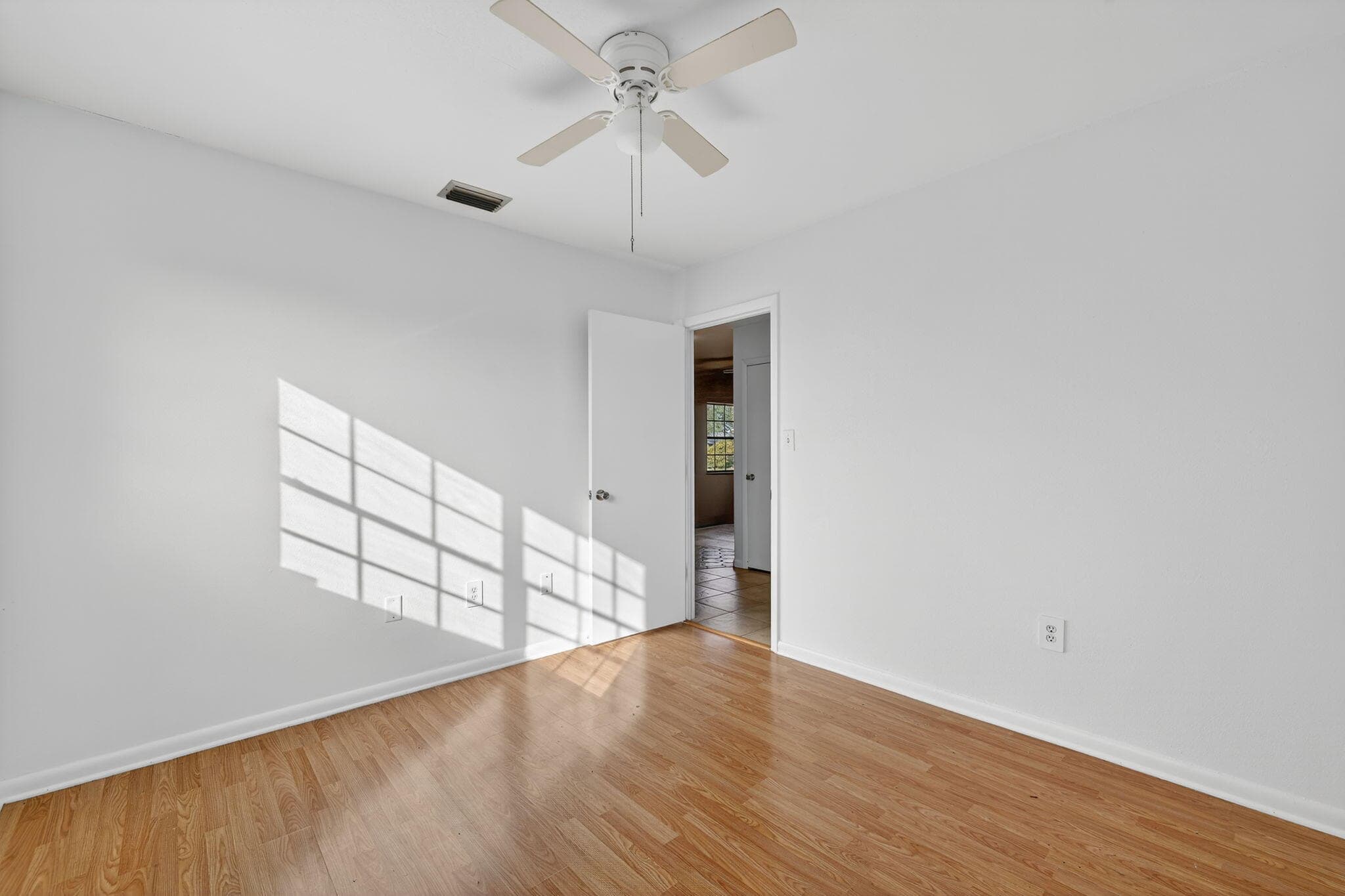 1125 Coral Street, Fort Pierce, FL 34982 — photo 13 of 37