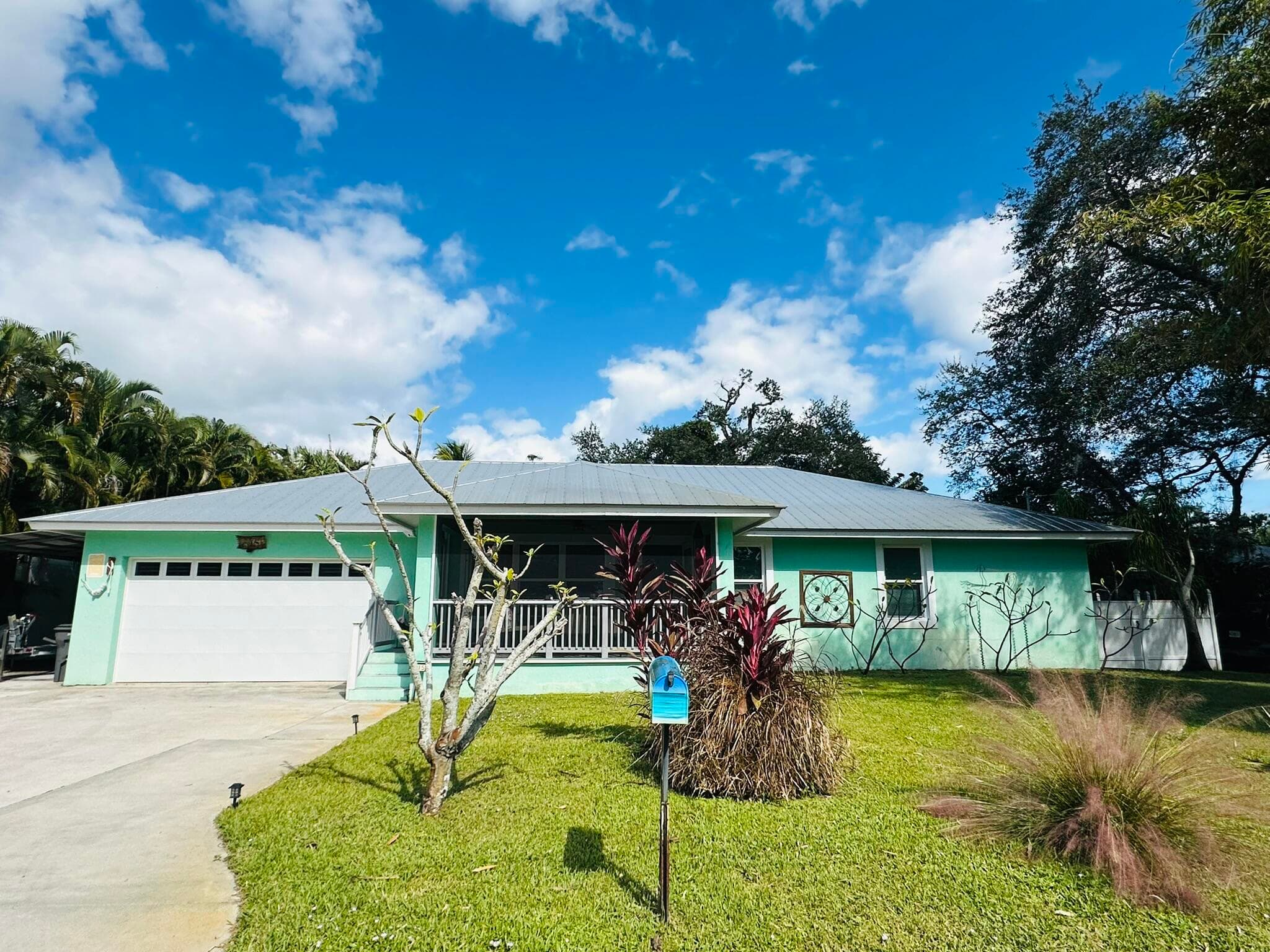 2415 Laurel Lane, Palm Beach Gardens, FL 33410 — photo 1 of 18