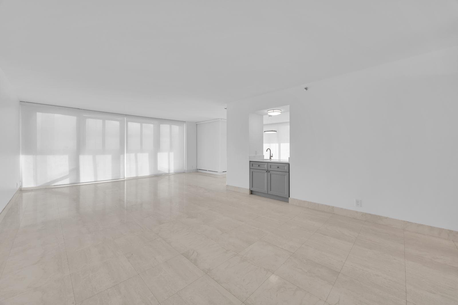 529 S Flagler Dr 14h, West Palm Beach, FL 33401 — photo 6 of 20