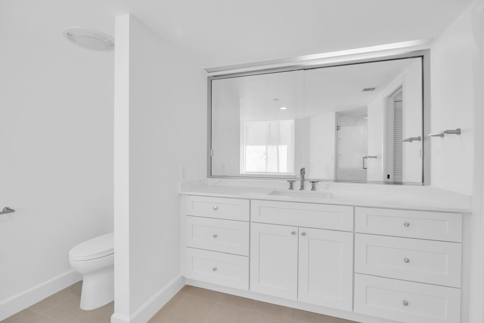 529 S Flagler Dr 14h, West Palm Beach, FL 33401 — photo 12 of 20