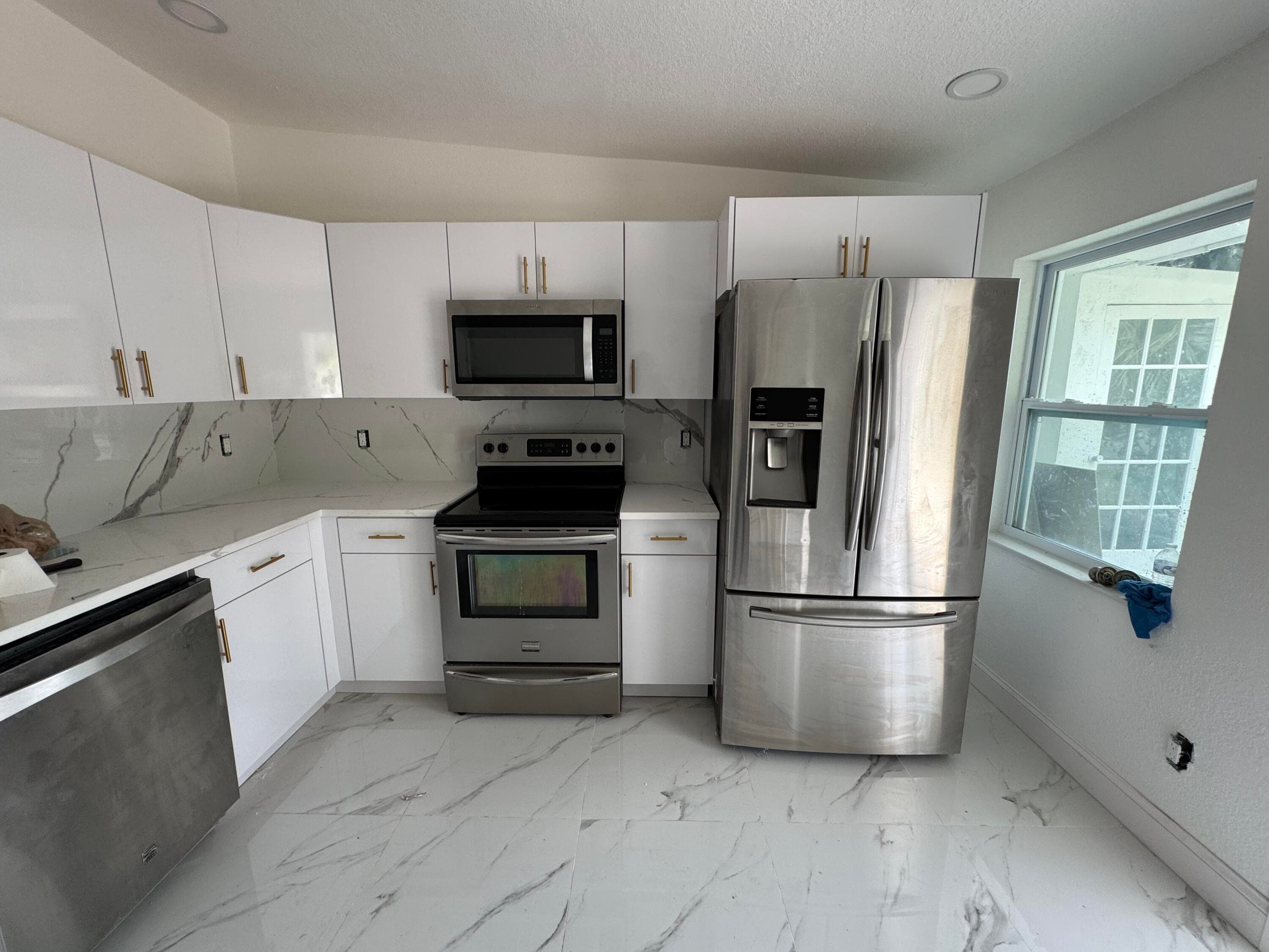 508 Palm Avenue A, Fort Pierce, FL 34982 — photo 10 of 15