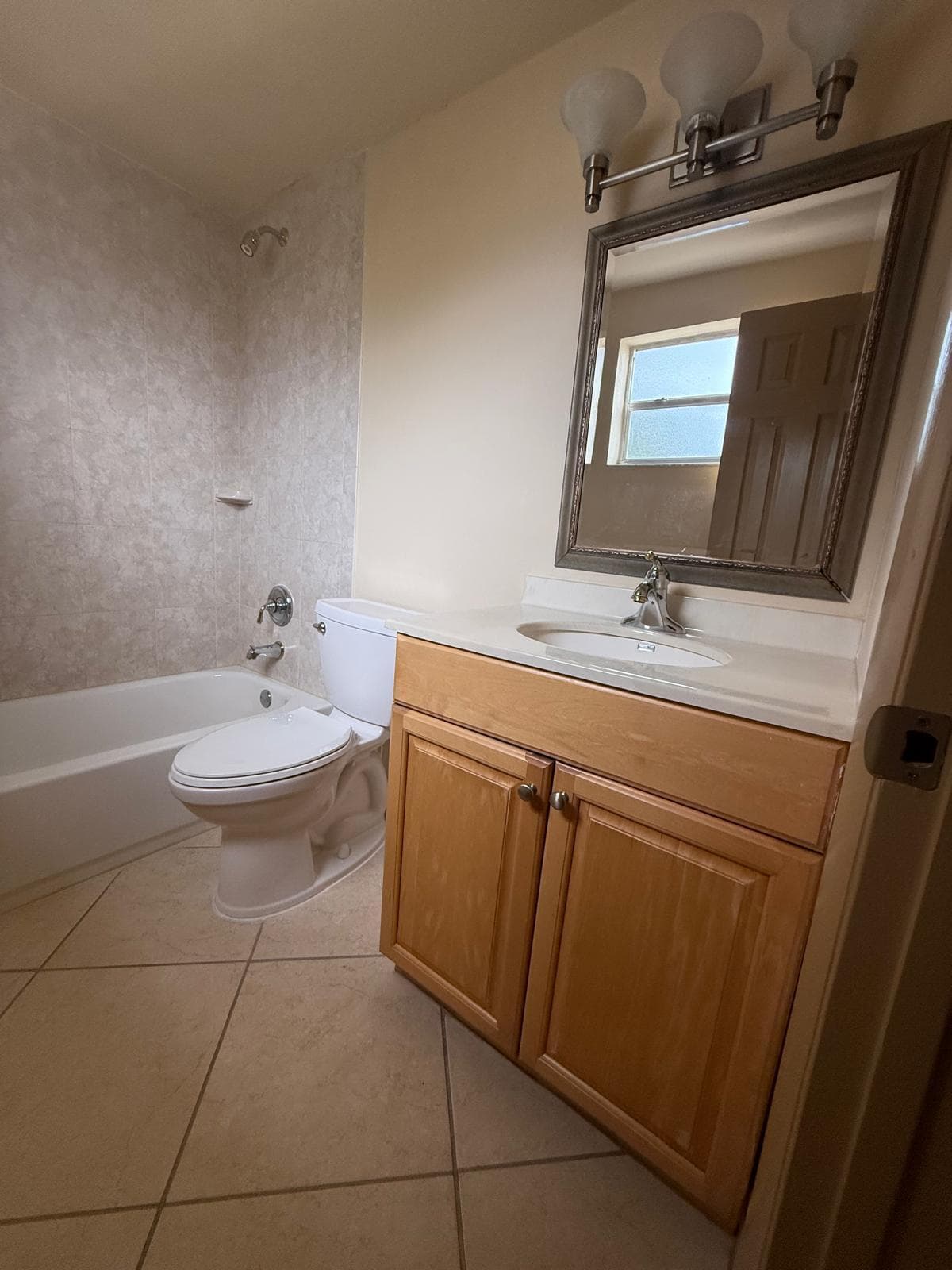 744 NE 14th Avenue 12, Fort Lauderdale, FL 33304 — photo 15 of 22