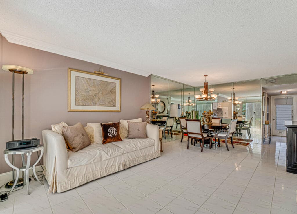 33 Abbey Lane 103, Delray Beach, FL 33446 — photo 8 of 41