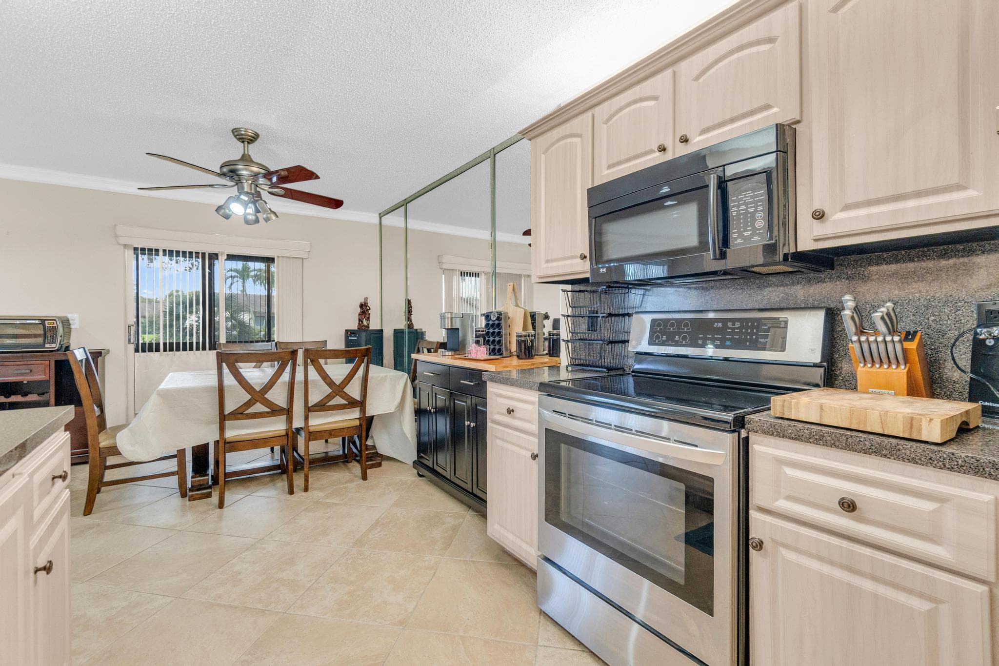 5755 Doris Court, Delray Beach, FL 33484 — photo 6 of 25