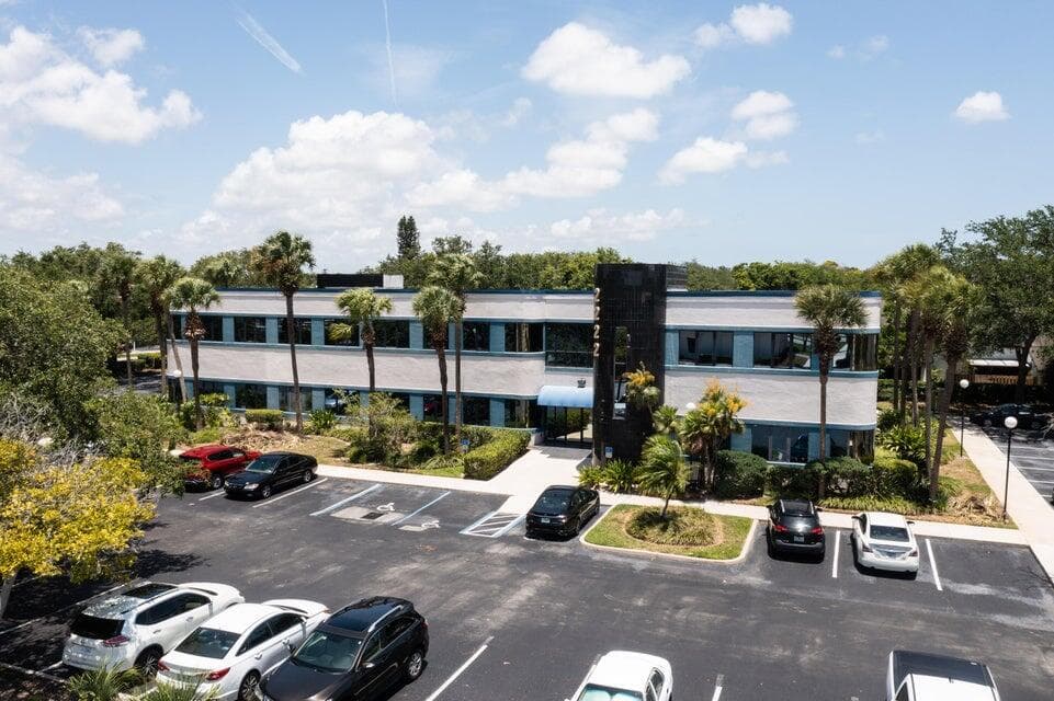 2222 Colonial Road 200, Fort Pierce, FL 34950 — photo 13 of 38