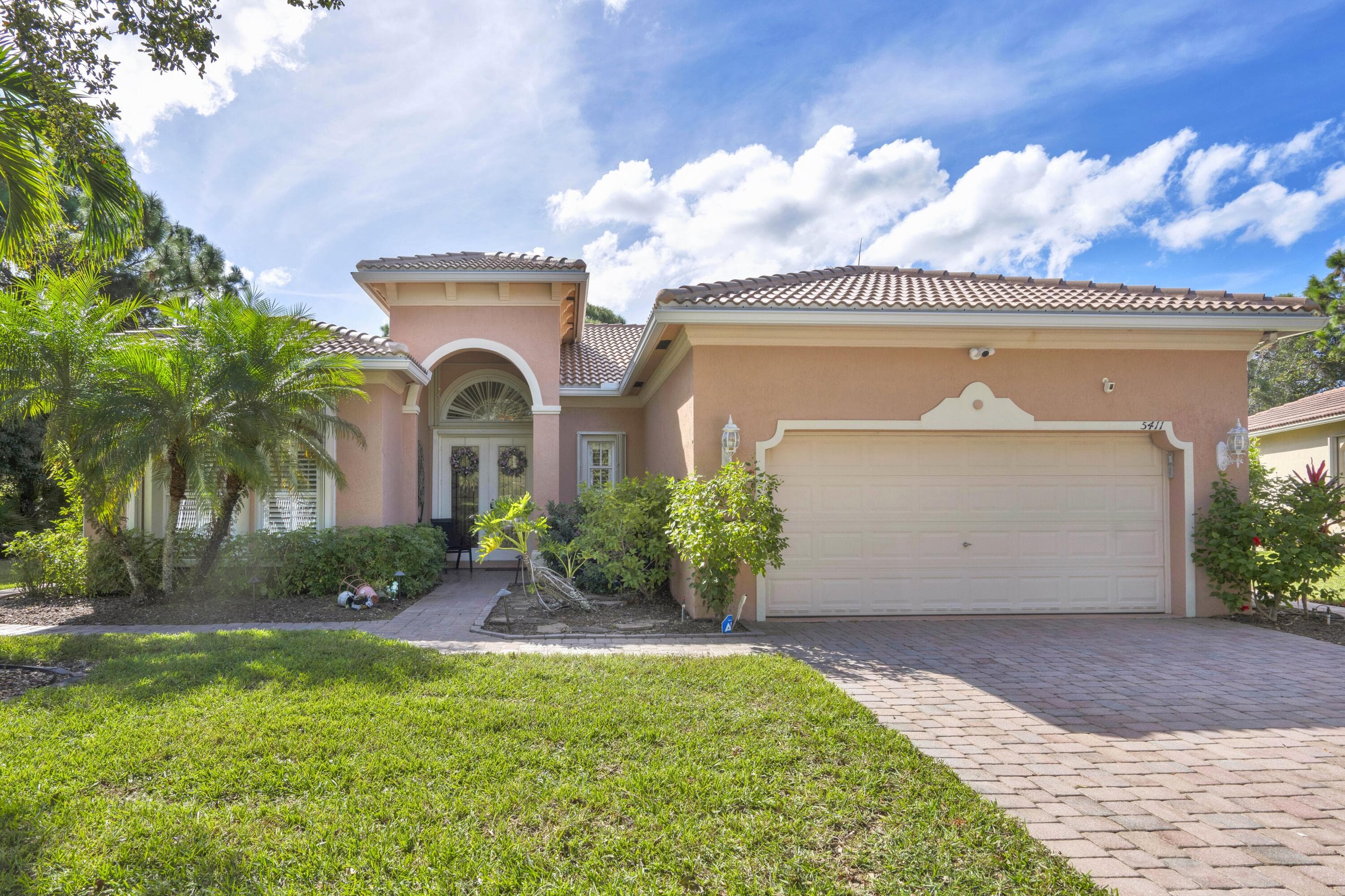 5411 Place Lake Drive, Fort Pierce, FL 34951 — photo 1 of 65