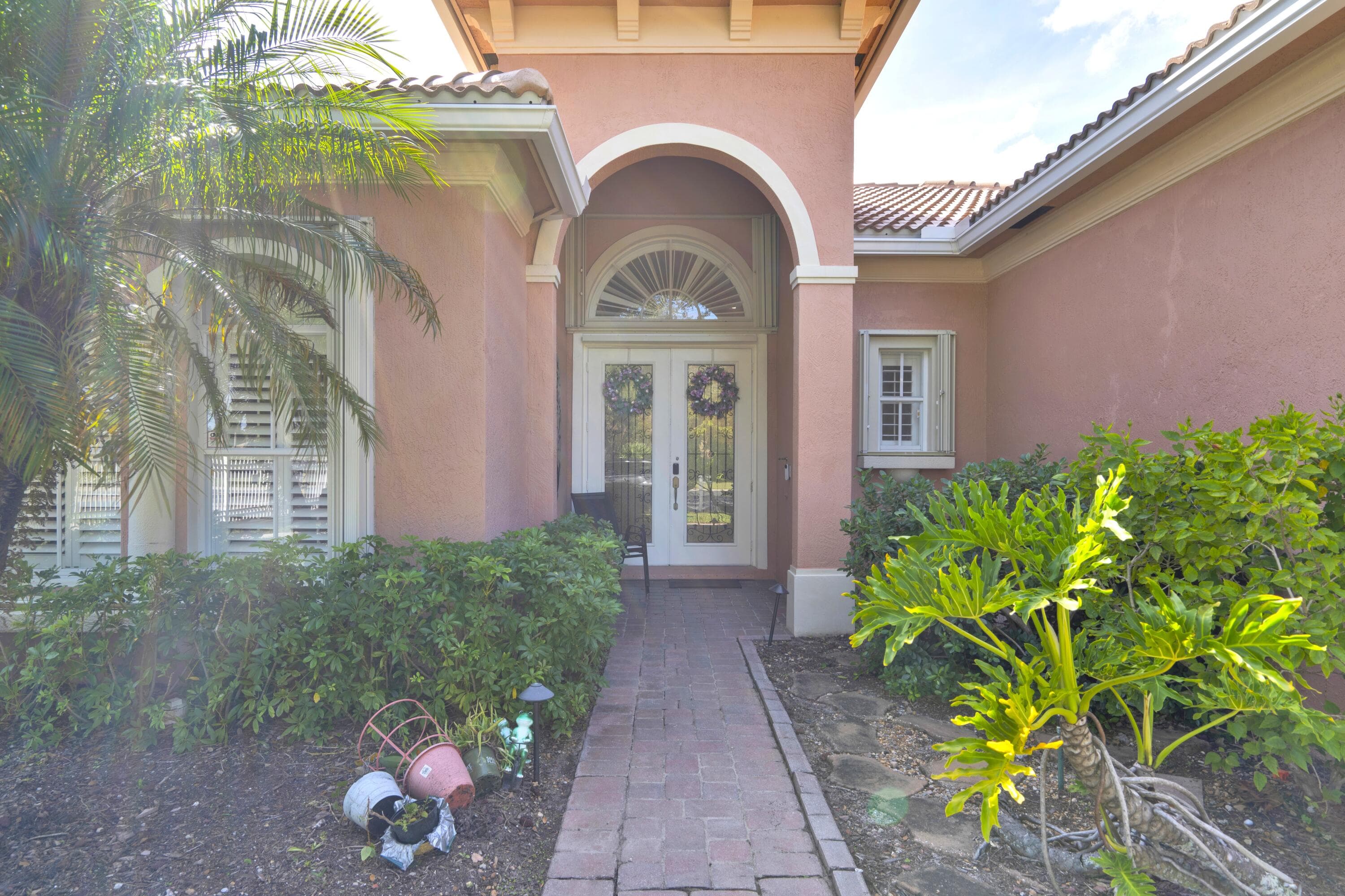 5411 Place Lake Drive, Fort Pierce, FL 34951 — photo 2 of 65
