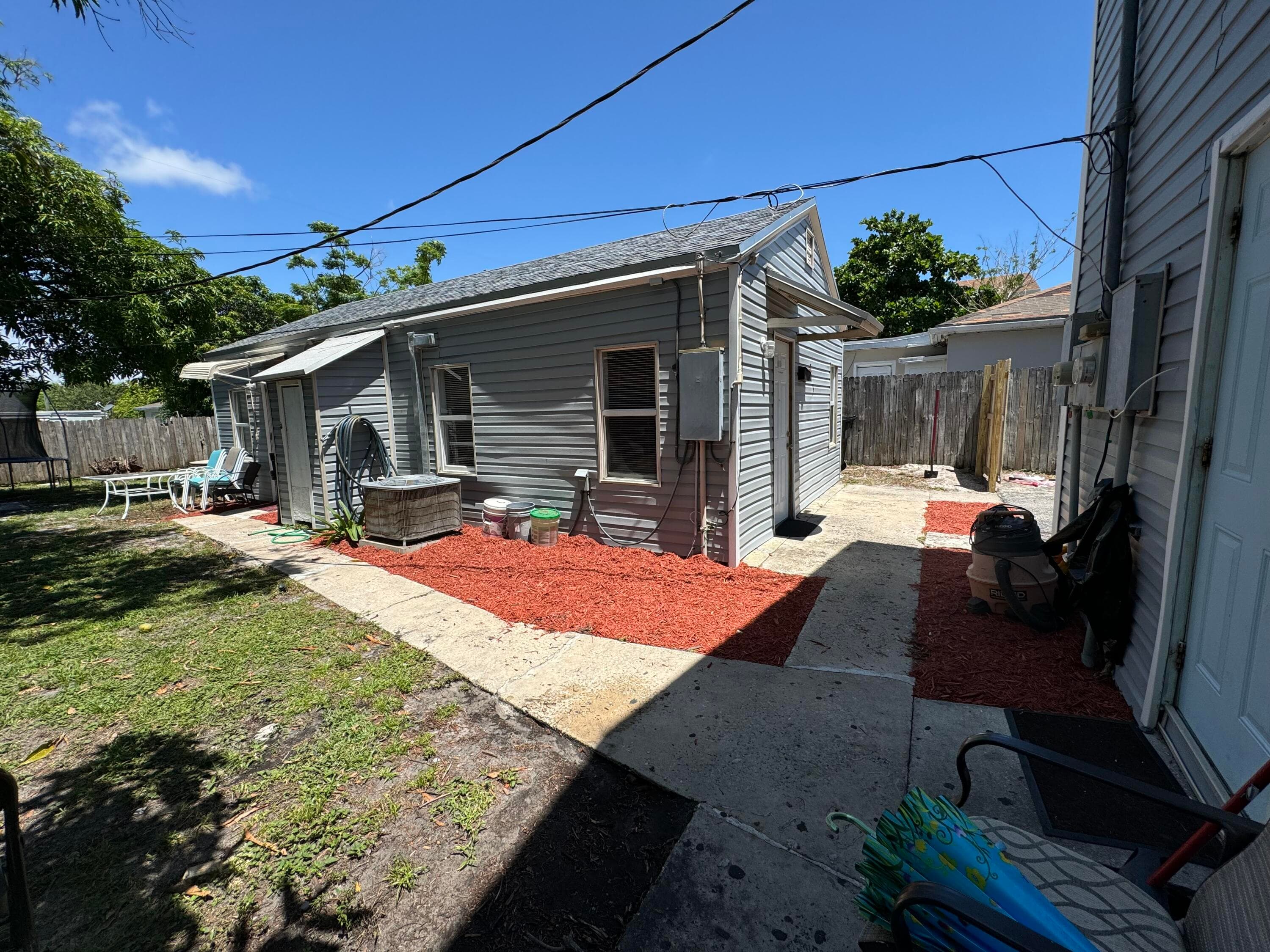717 S B Street 715, Lake Worth Beach, FL 33460 — photo 3 of 12