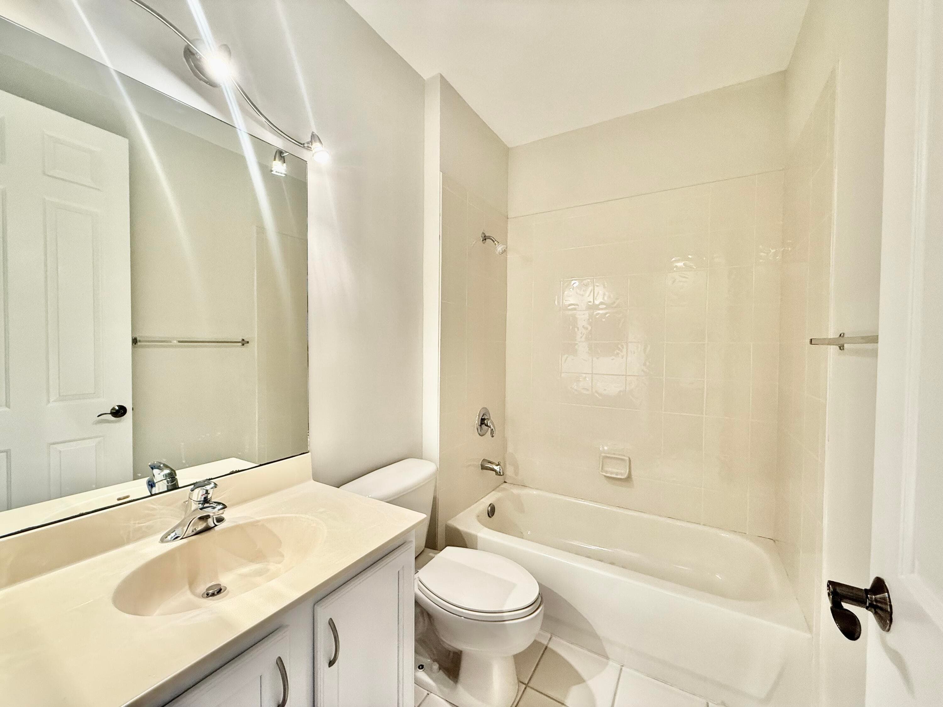 433 Amador Lane 2, West Palm Beach, FL 33401 — photo 10 of 14