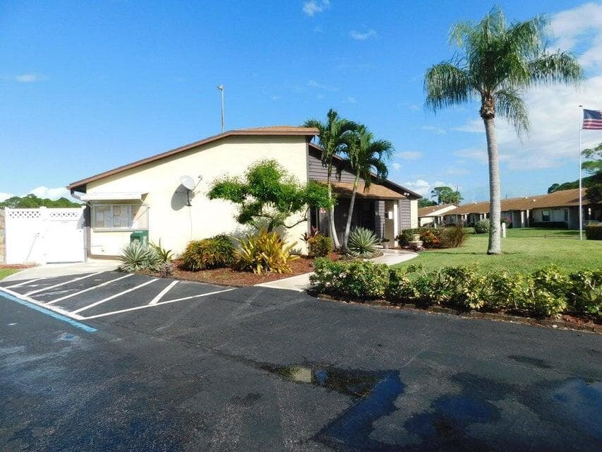 6030 Indrio Road 5, Fort Pierce, FL 34951 — photo 13 of 22
