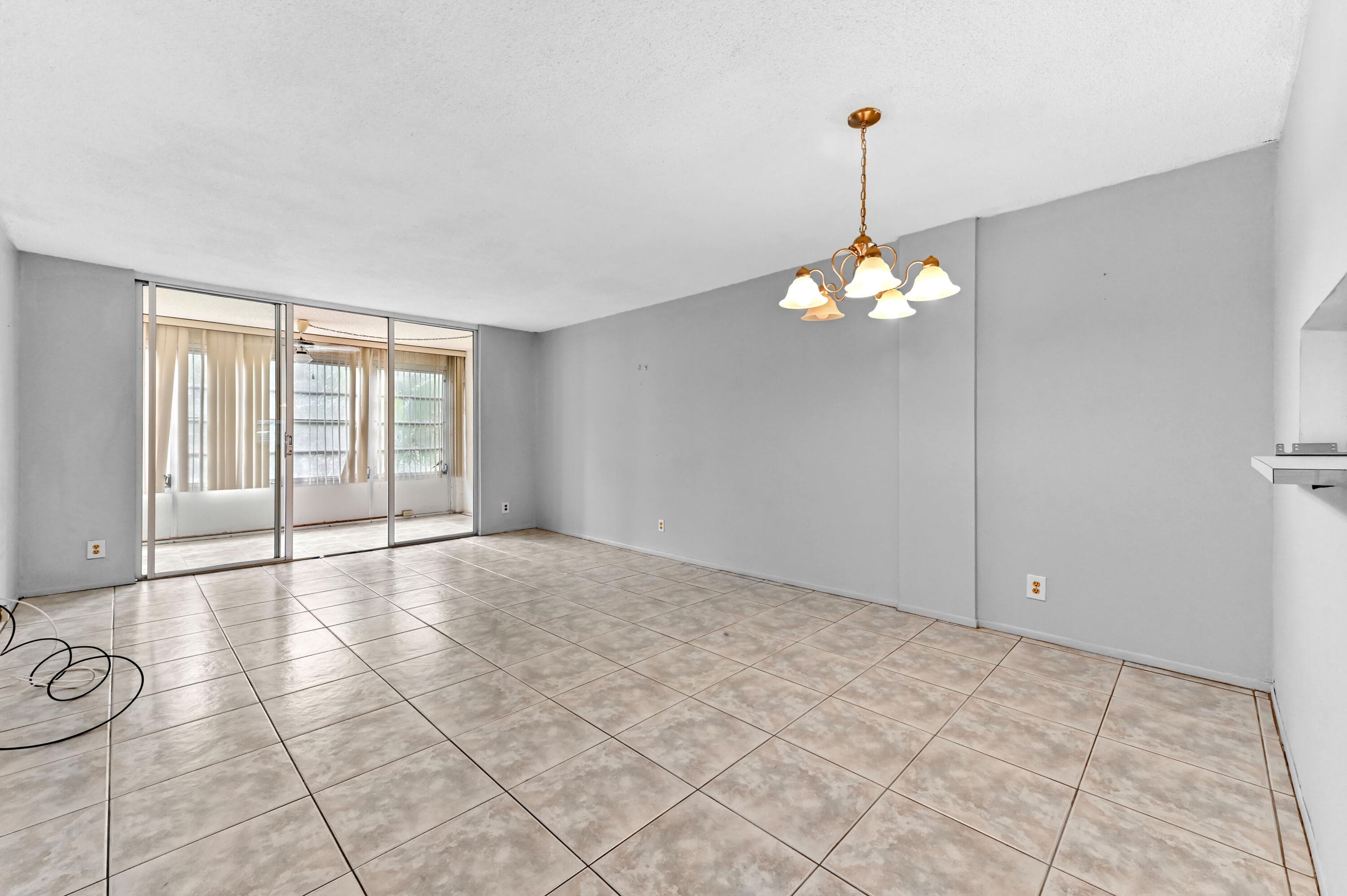 2650 NW 49th Avenue 422, Lauderdale Lakes, FL 33313 — photo 6 of 23