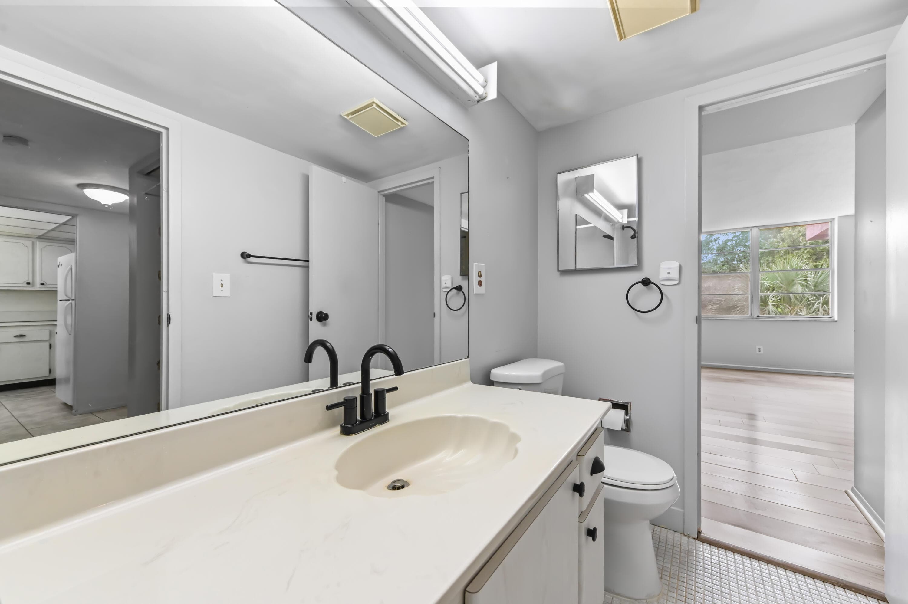 2650 NW 49th Avenue 422, Lauderdale Lakes, FL 33313 — photo 14 of 23