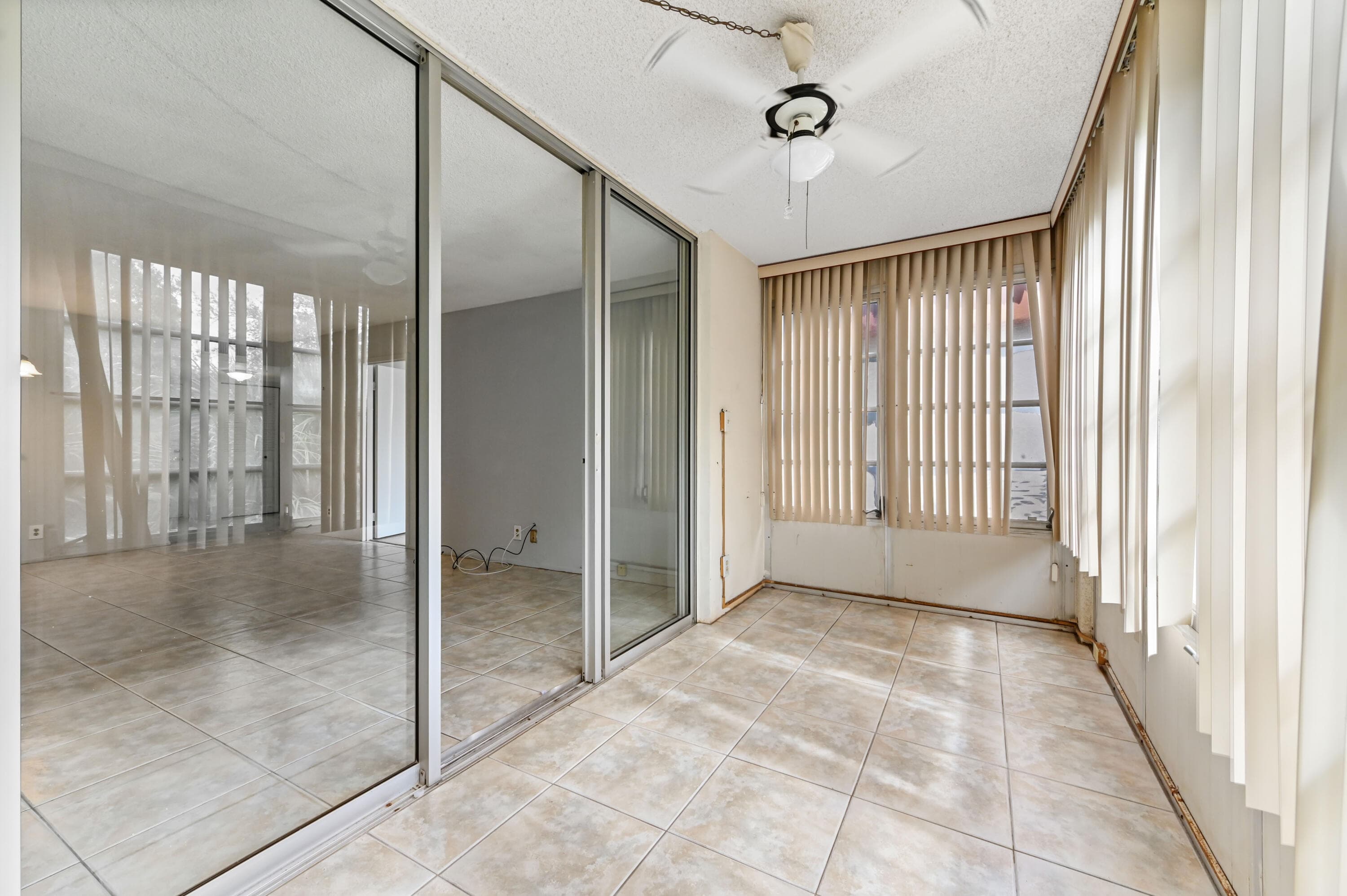 2650 NW 49th Avenue 422, Lauderdale Lakes, FL 33313 — photo 16 of 23
