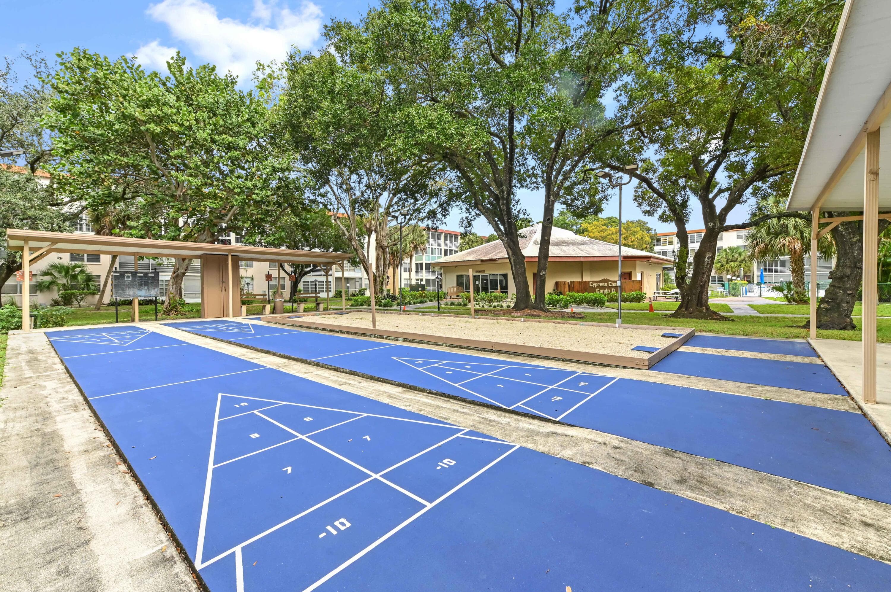 2650 NW 49th Avenue 422, Lauderdale Lakes, FL 33313 — photo 21 of 23